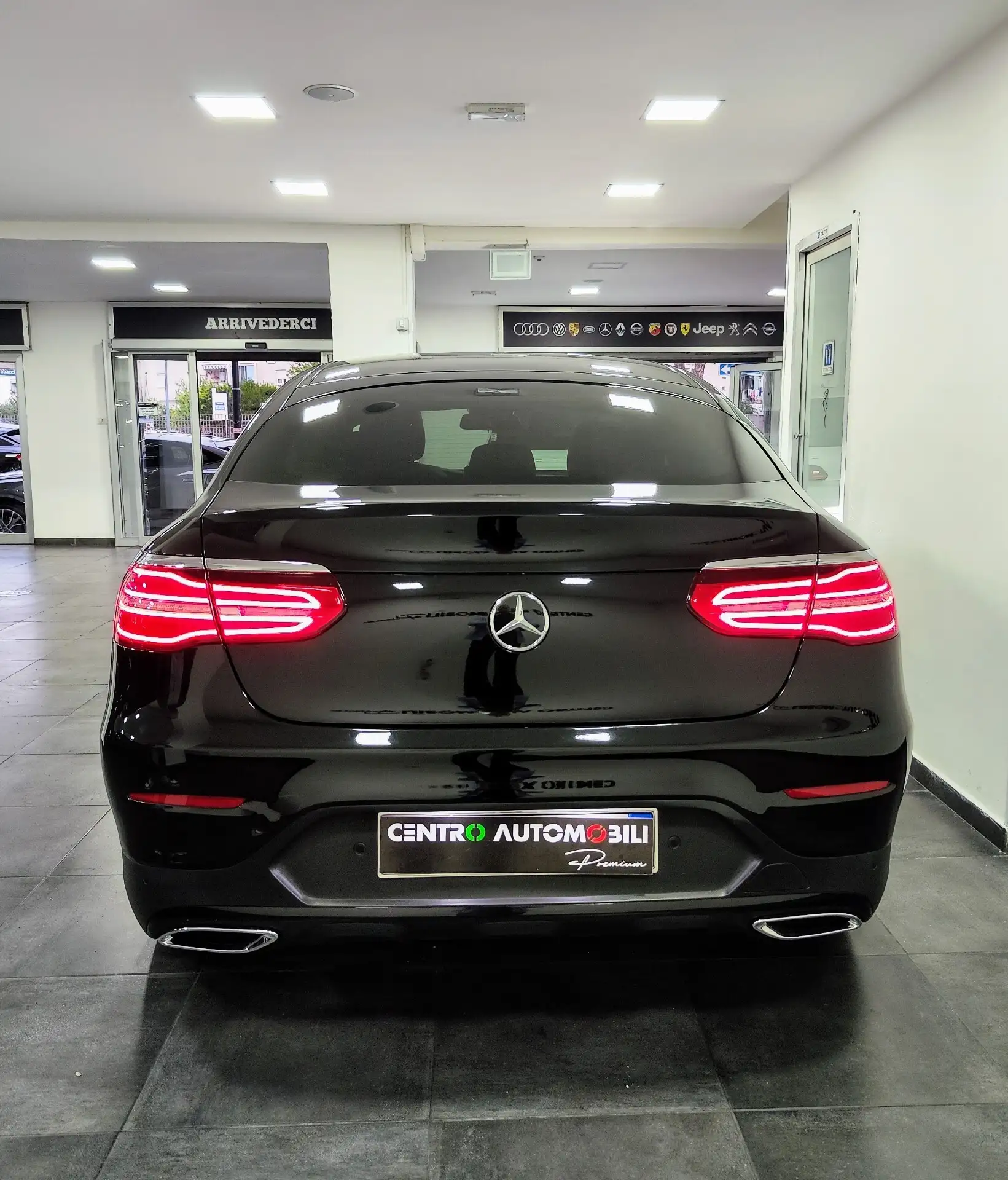 Mercedes-Benz - GLC 250