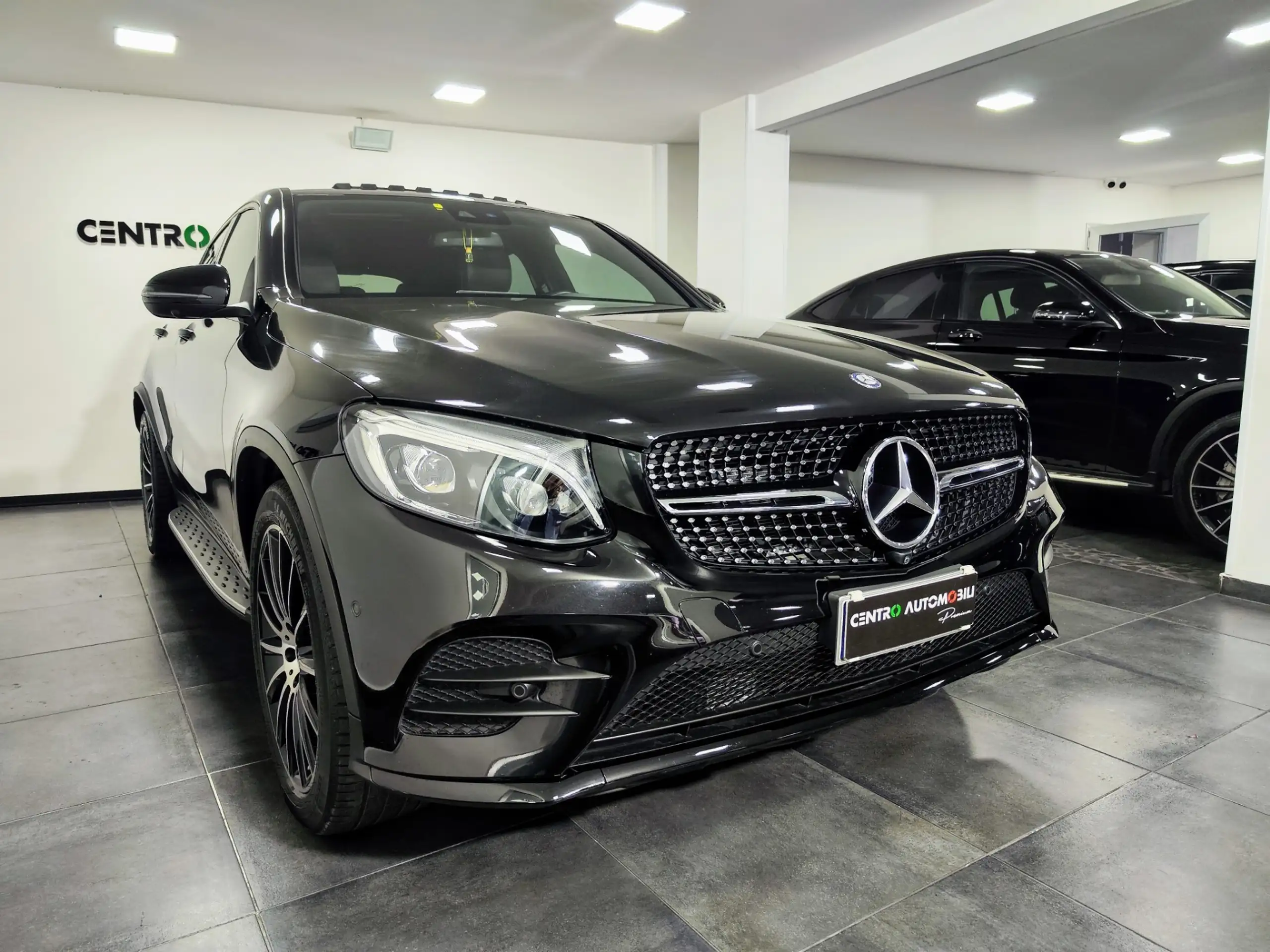 Mercedes-Benz - GLC 250