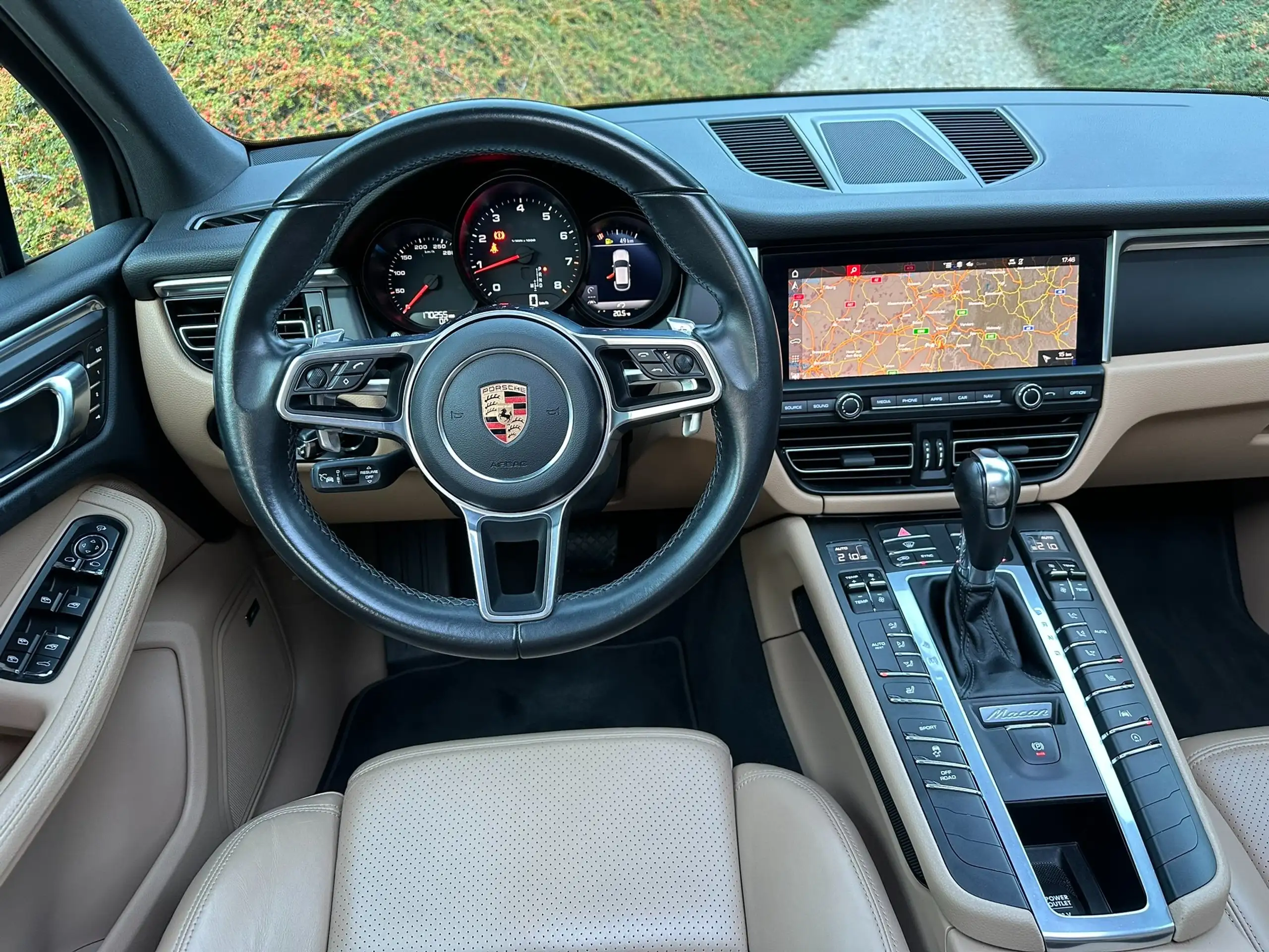 Porsche - Macan