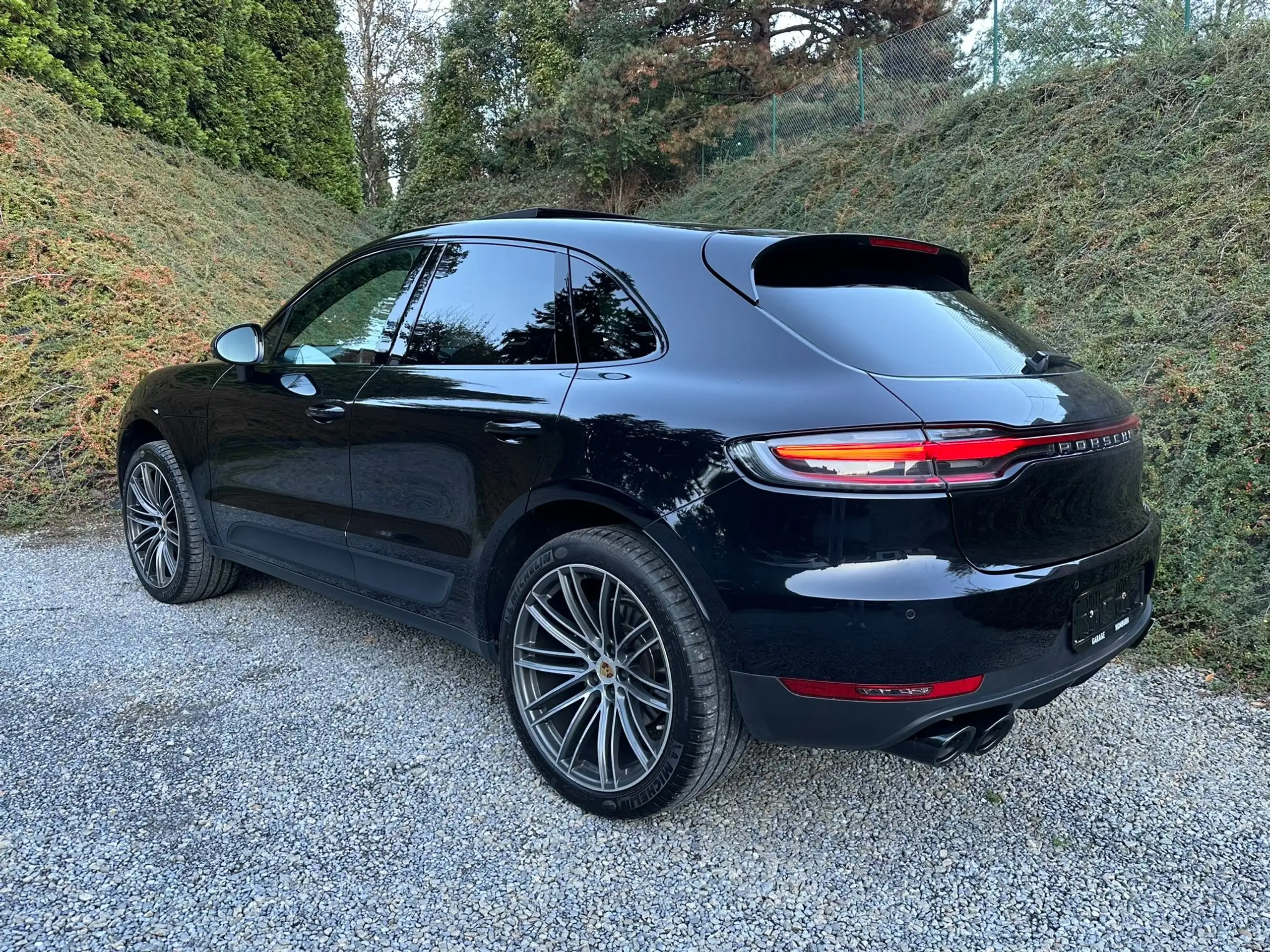 Porsche - Macan