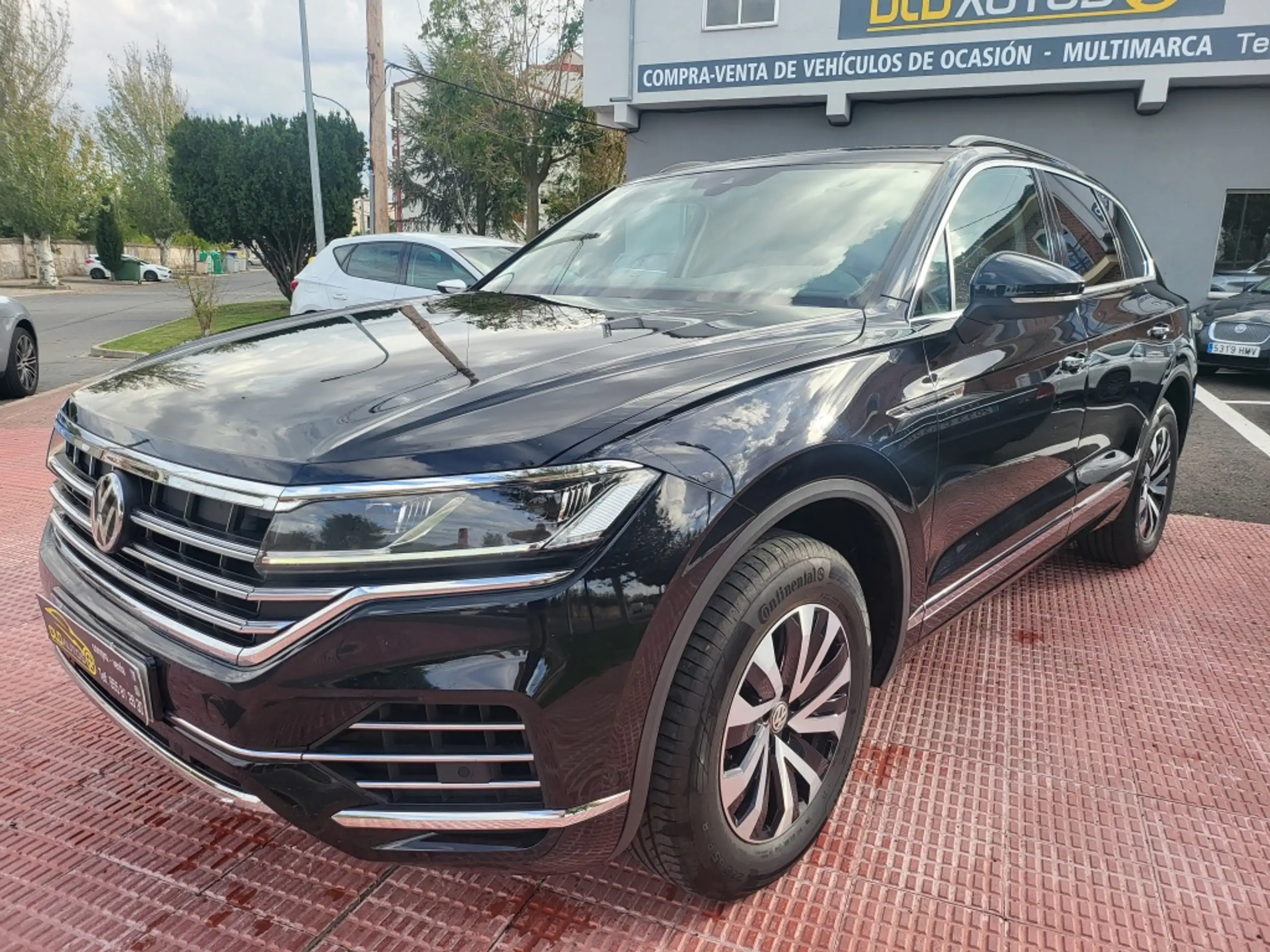 Volkswagen - Touareg