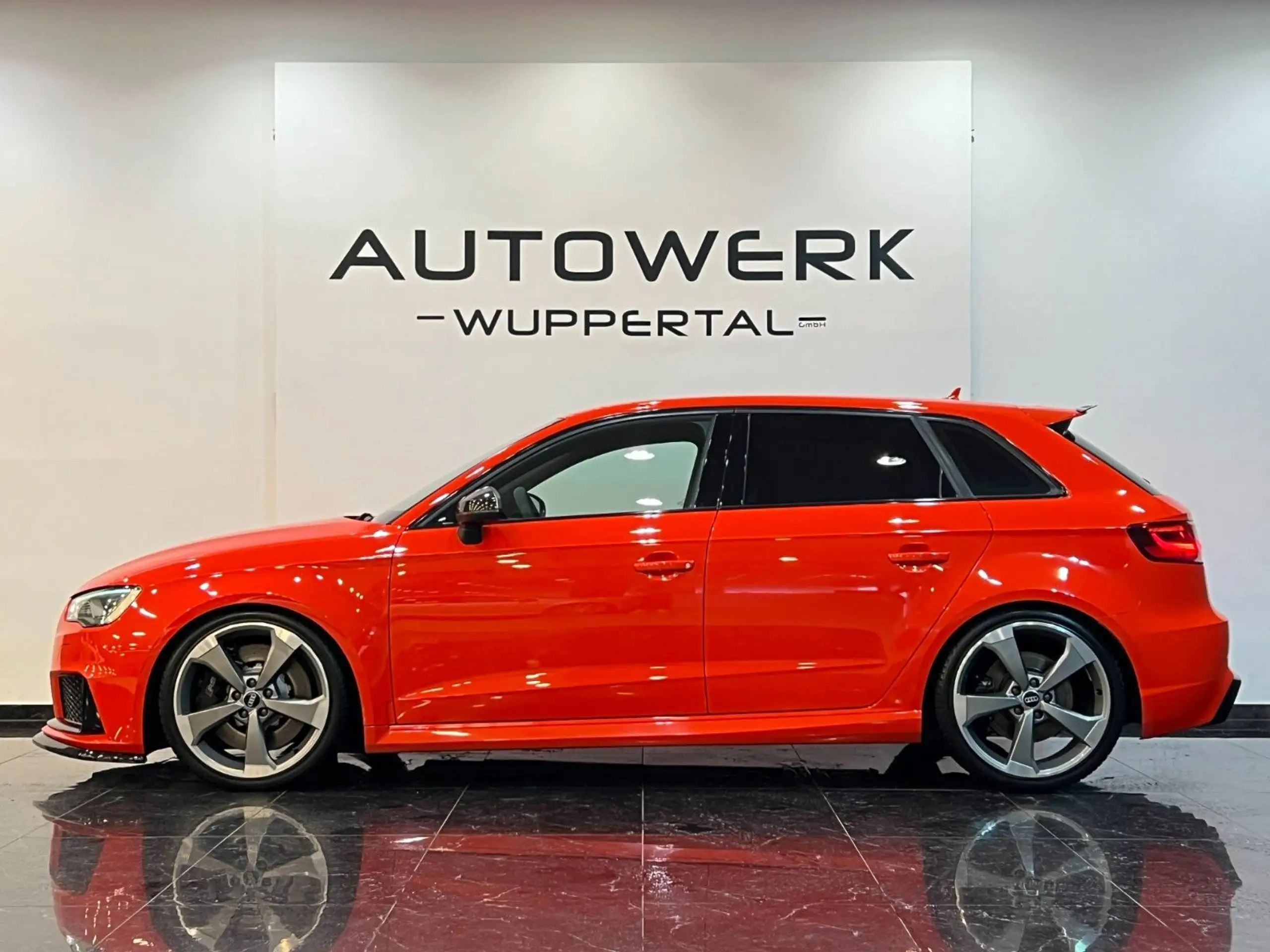 Audi - RS3