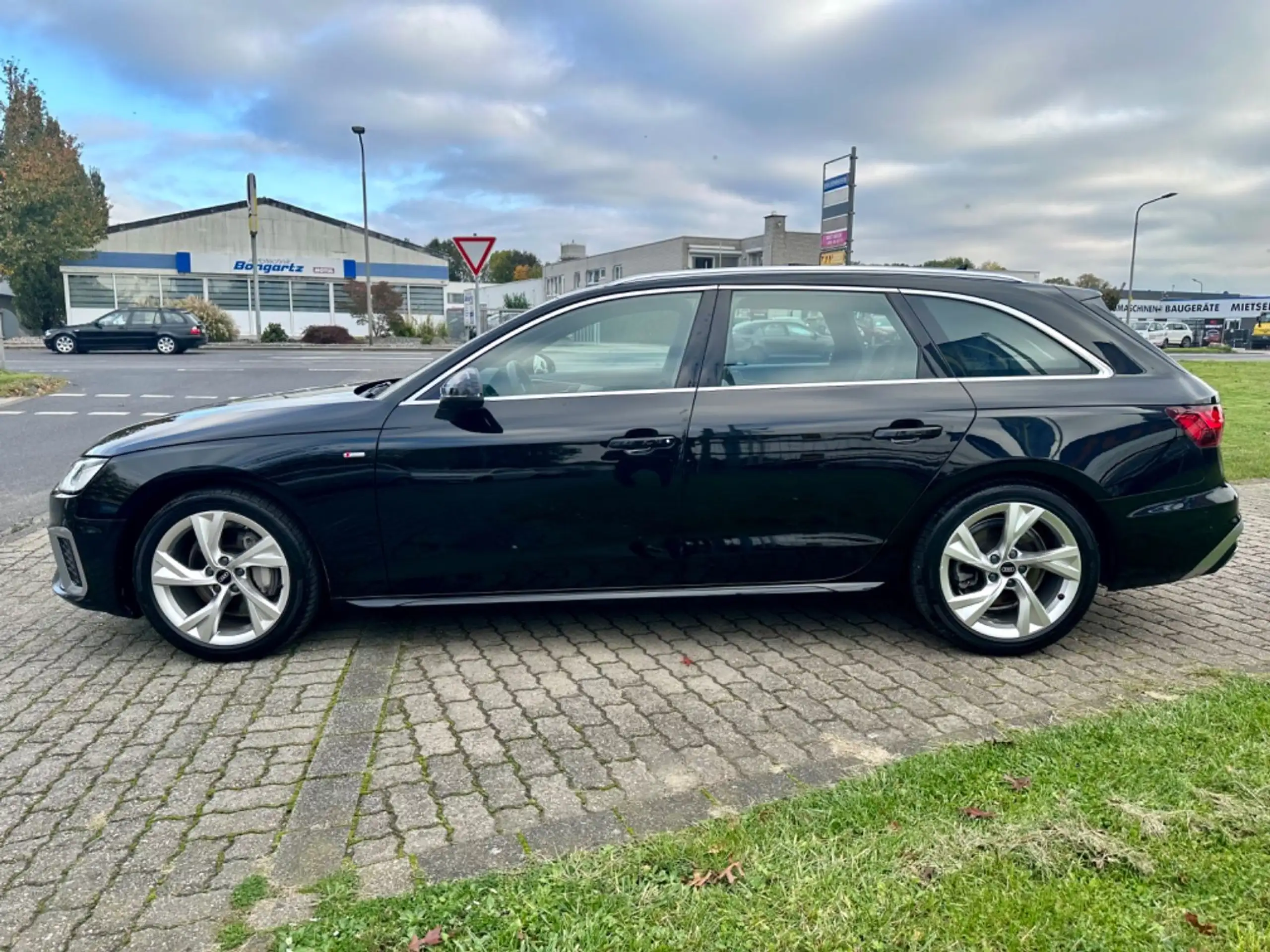 Audi - A4