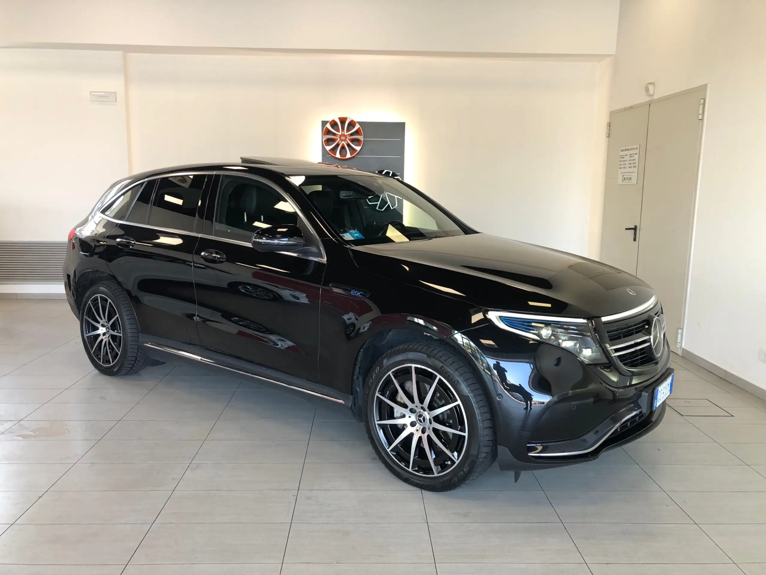 Mercedes-Benz - EQC 400