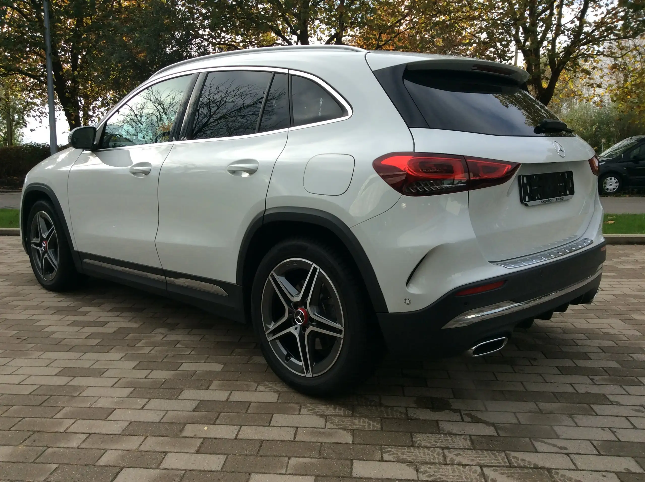 Mercedes-Benz - GLA 250