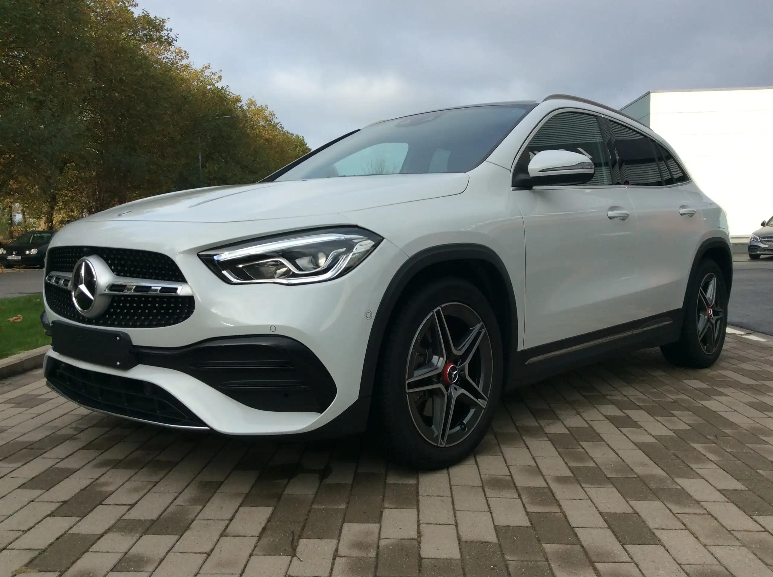 Mercedes-Benz - GLA 250