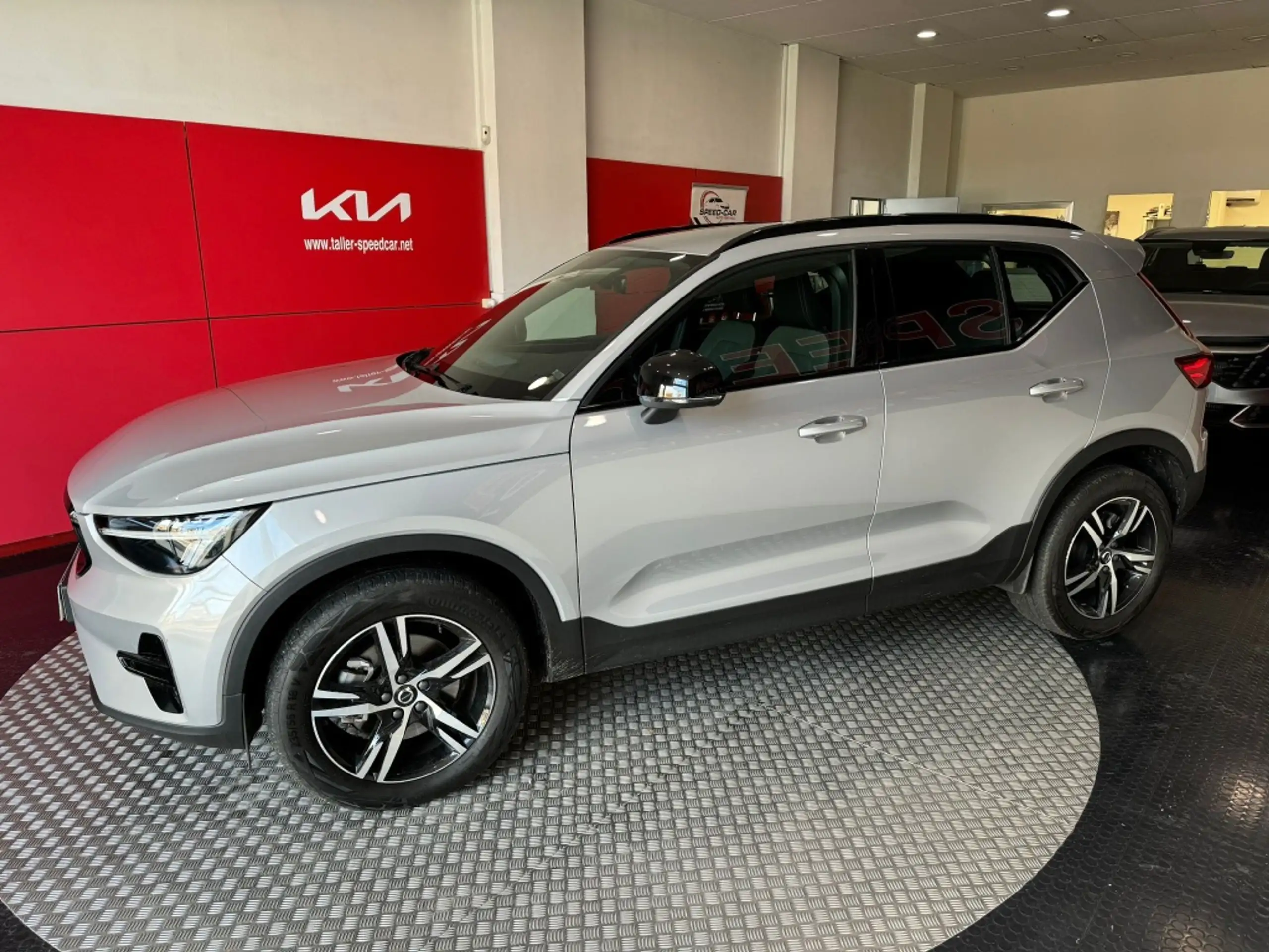 Volvo - XC40