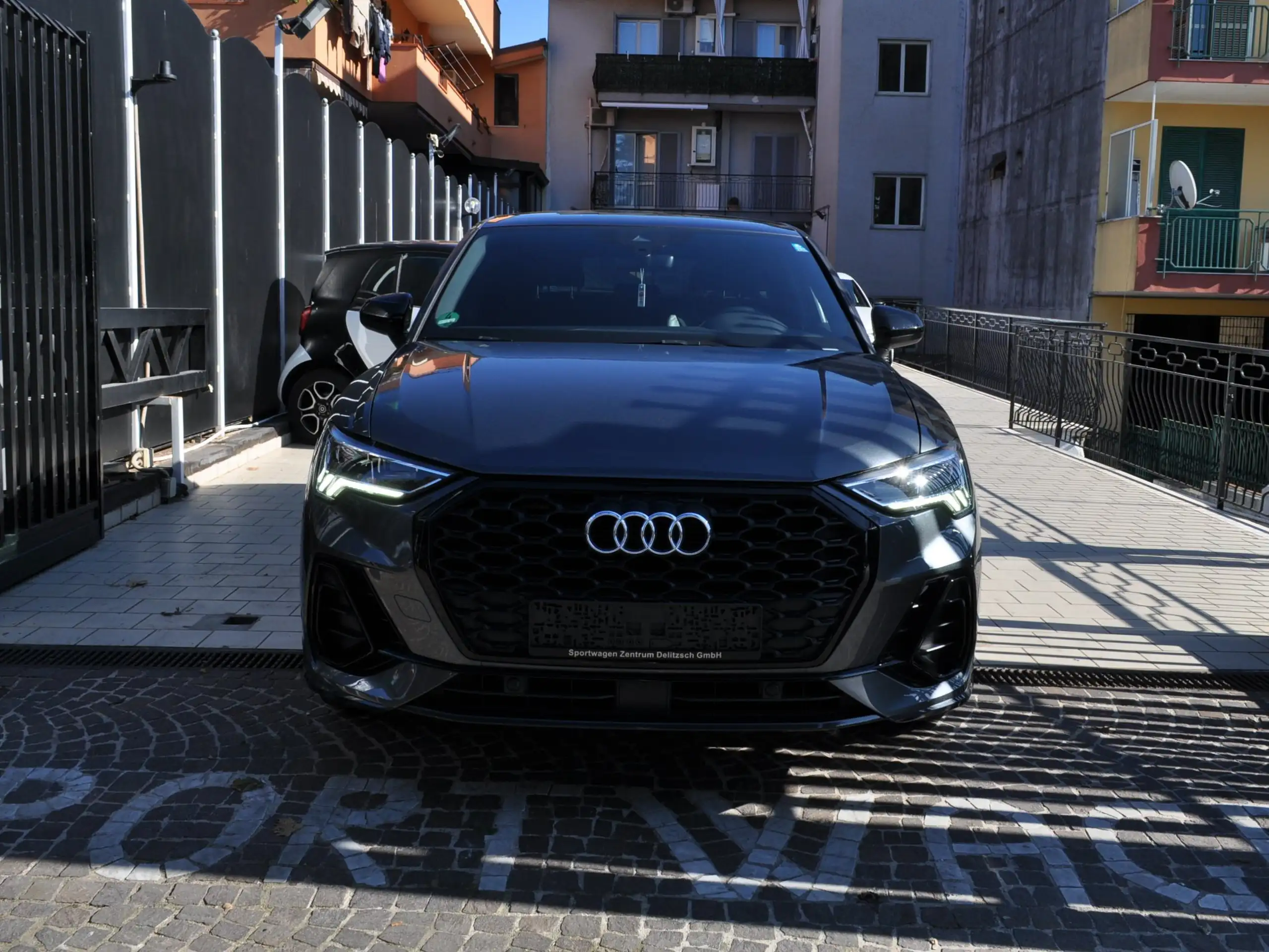 Audi - Q3