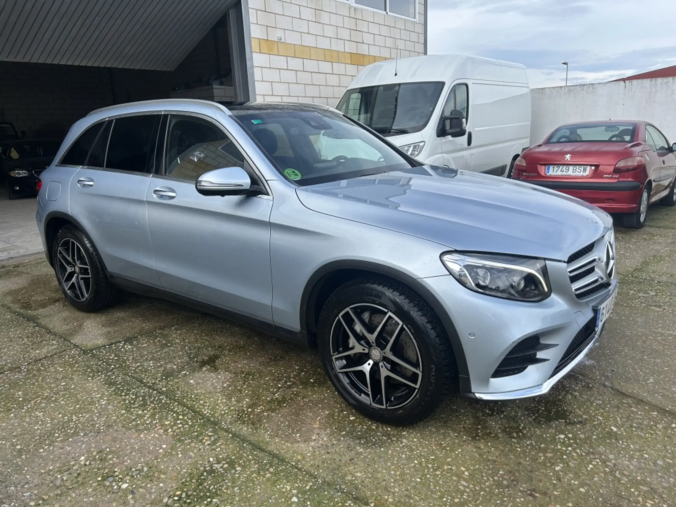 Mercedes-Benz - GLC 250