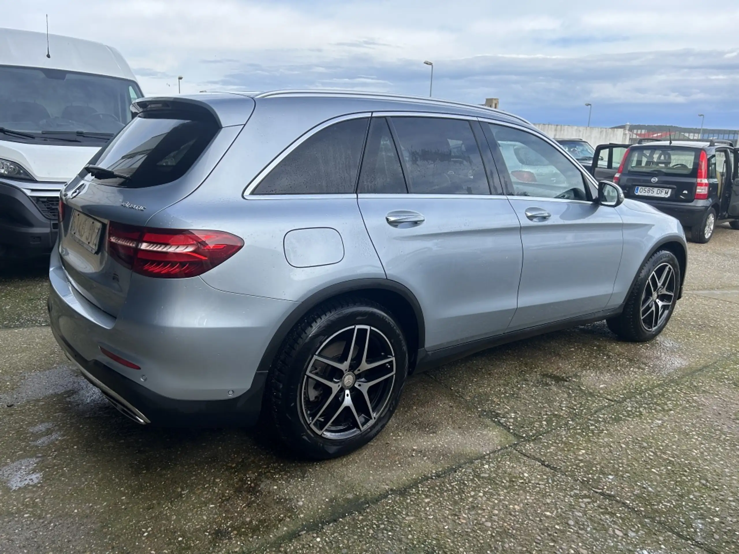 Mercedes-Benz - GLC 250