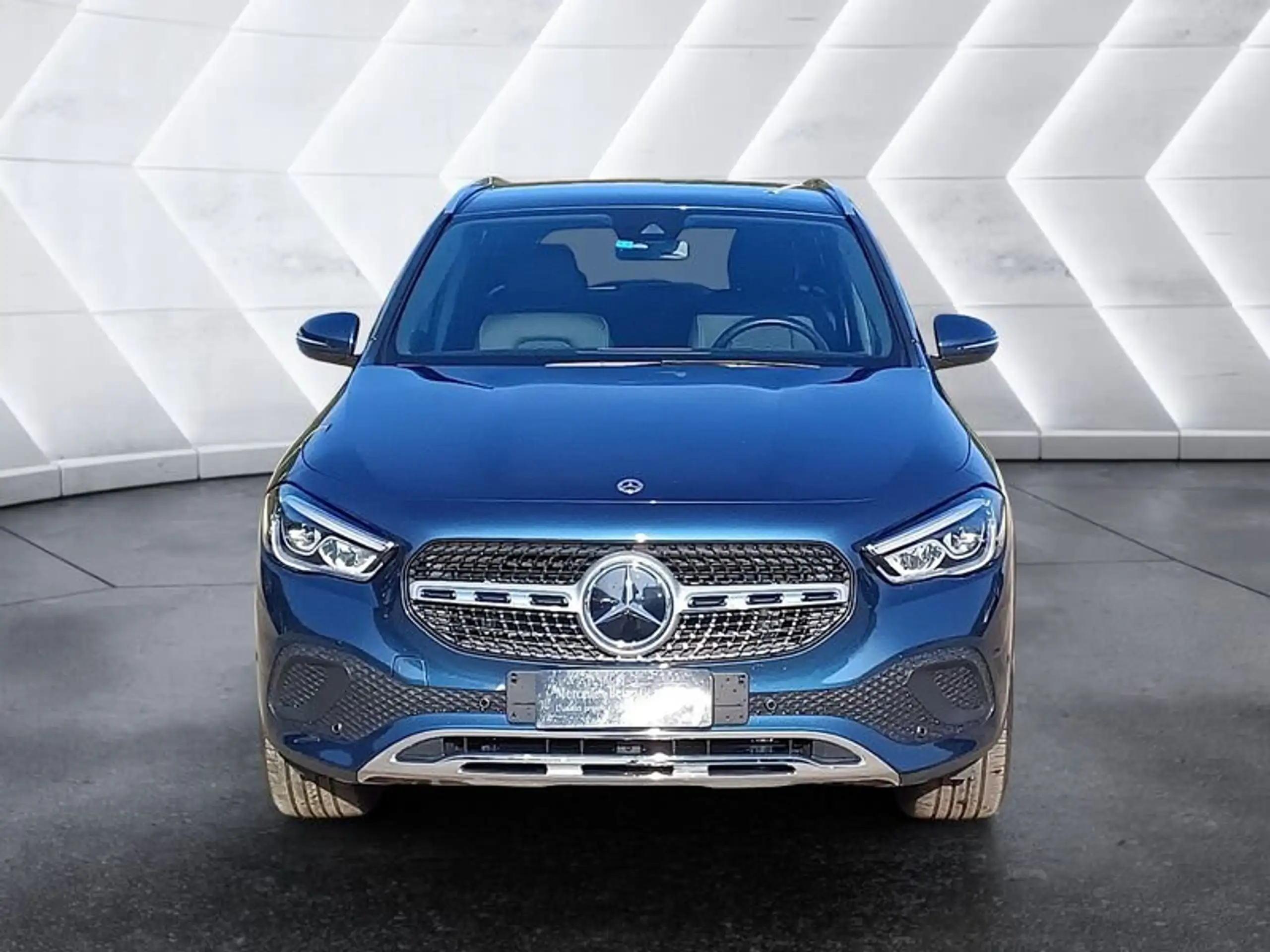 Mercedes-Benz - GLA 200