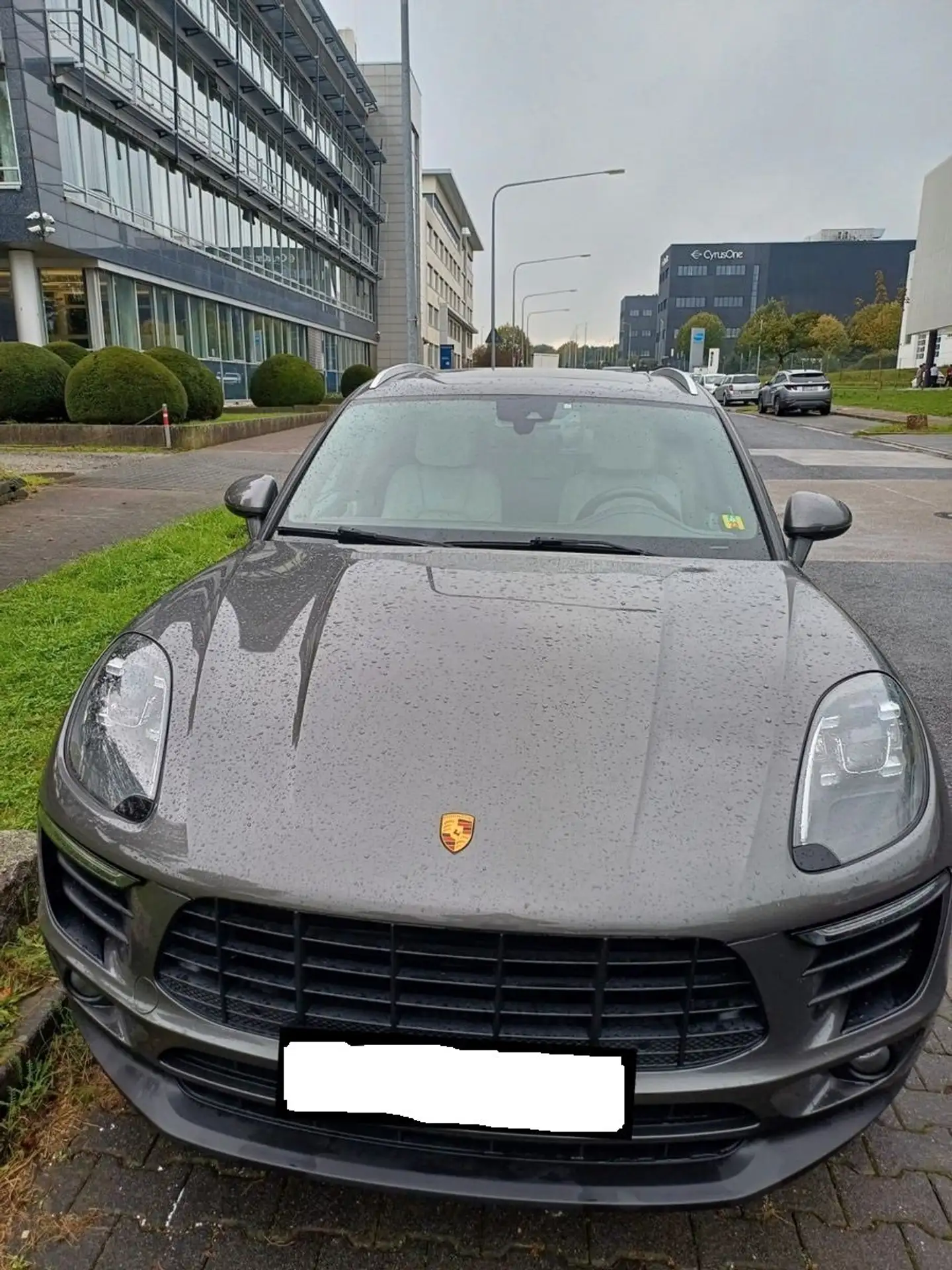 Porsche - Macan