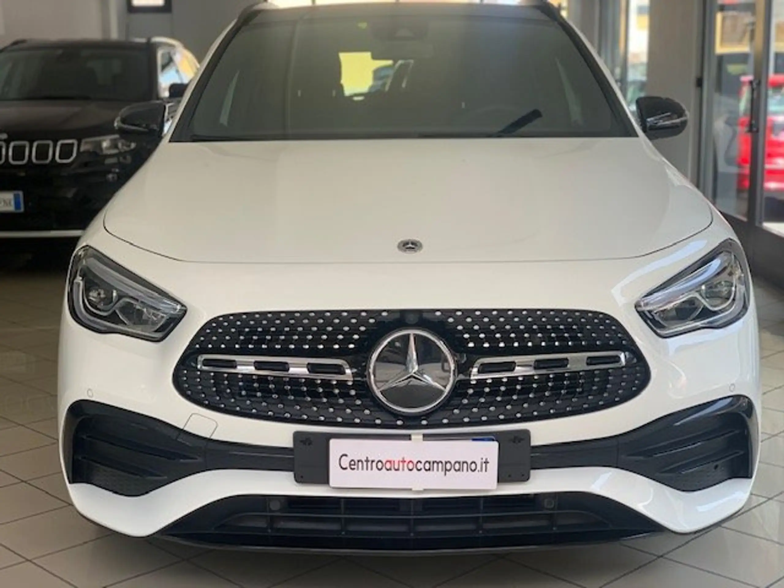 Mercedes-Benz - GLA 200