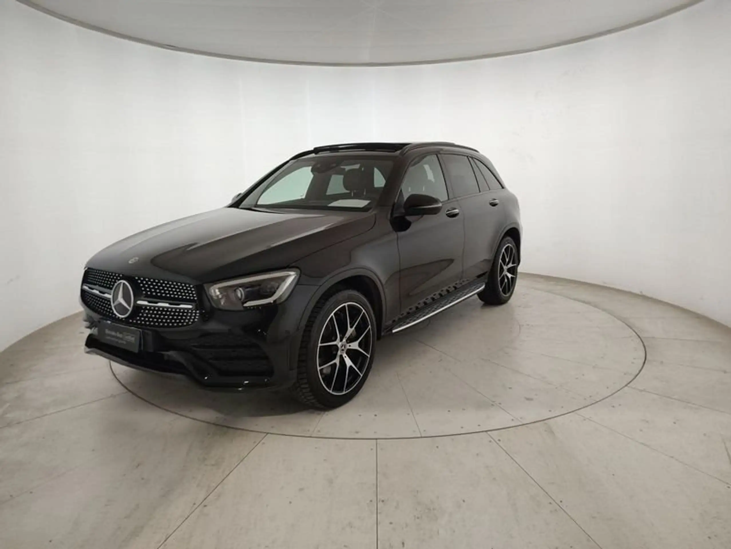 Mercedes-Benz - GLC 300