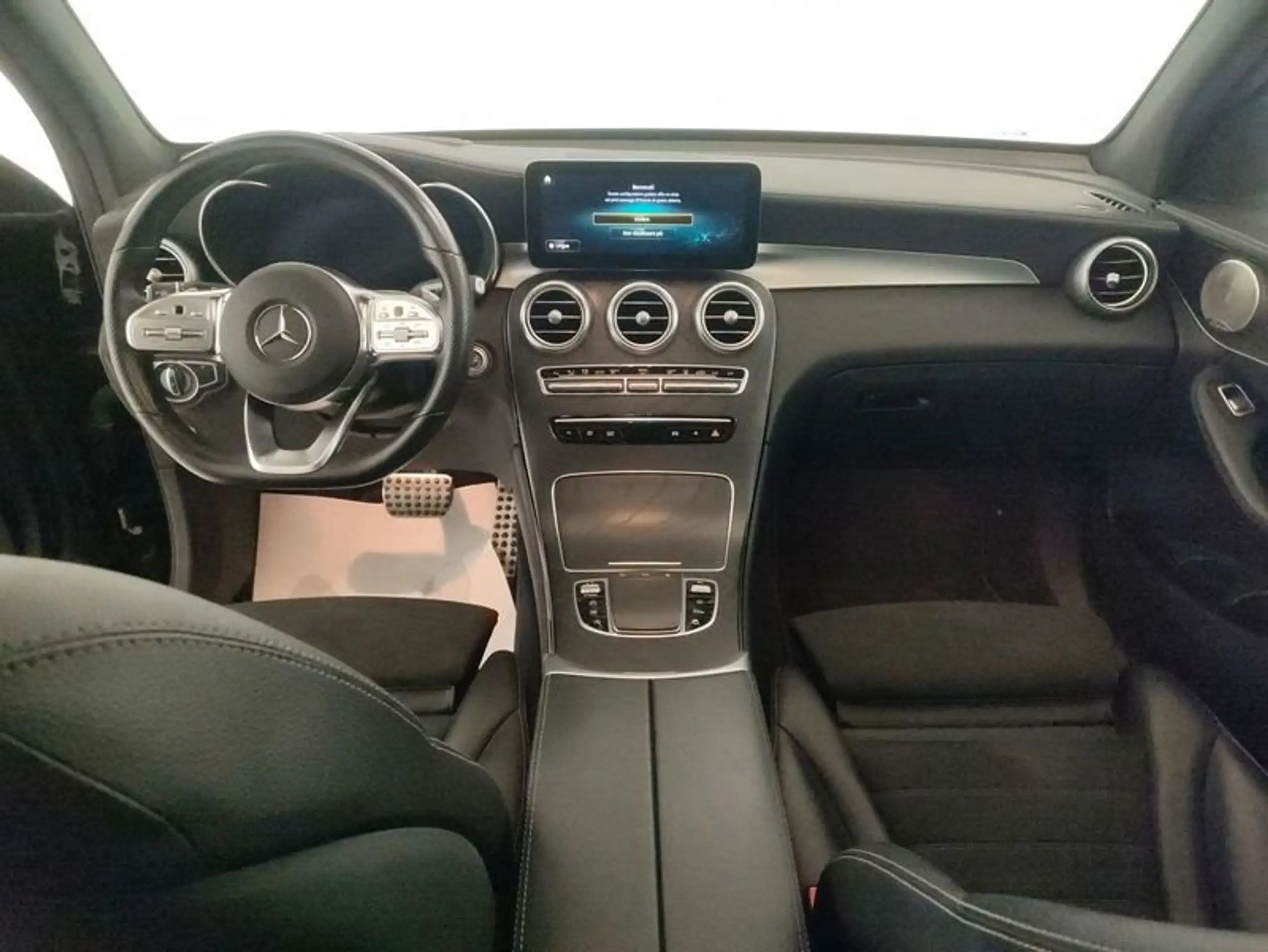 Mercedes-Benz - GLC 300