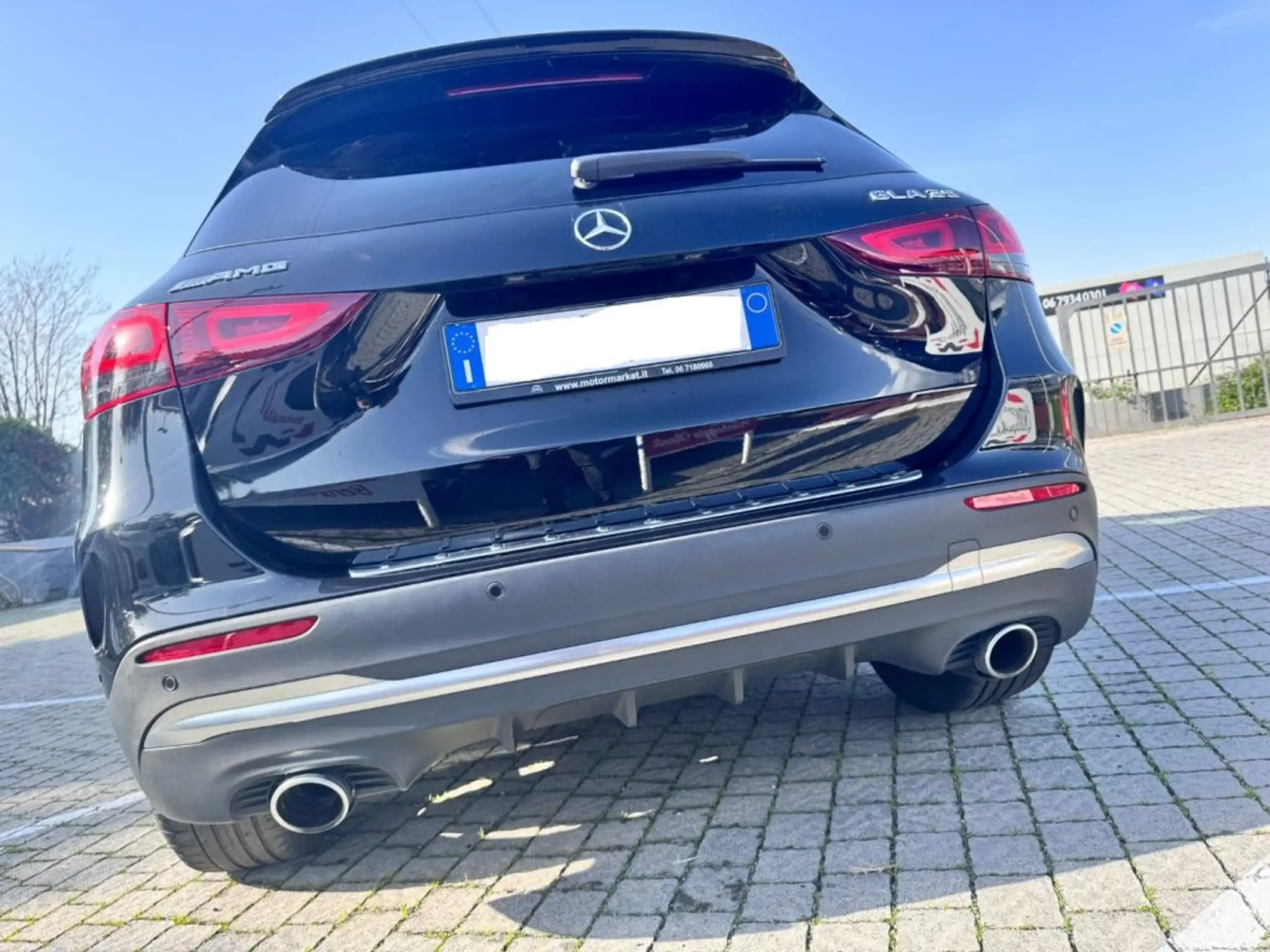 Mercedes-Benz - GLA 35 AMG