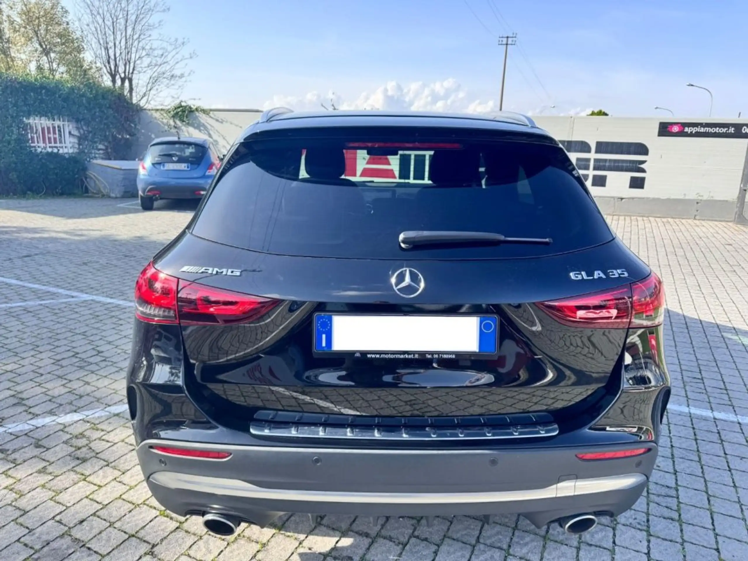 Mercedes-Benz - GLA 35 AMG