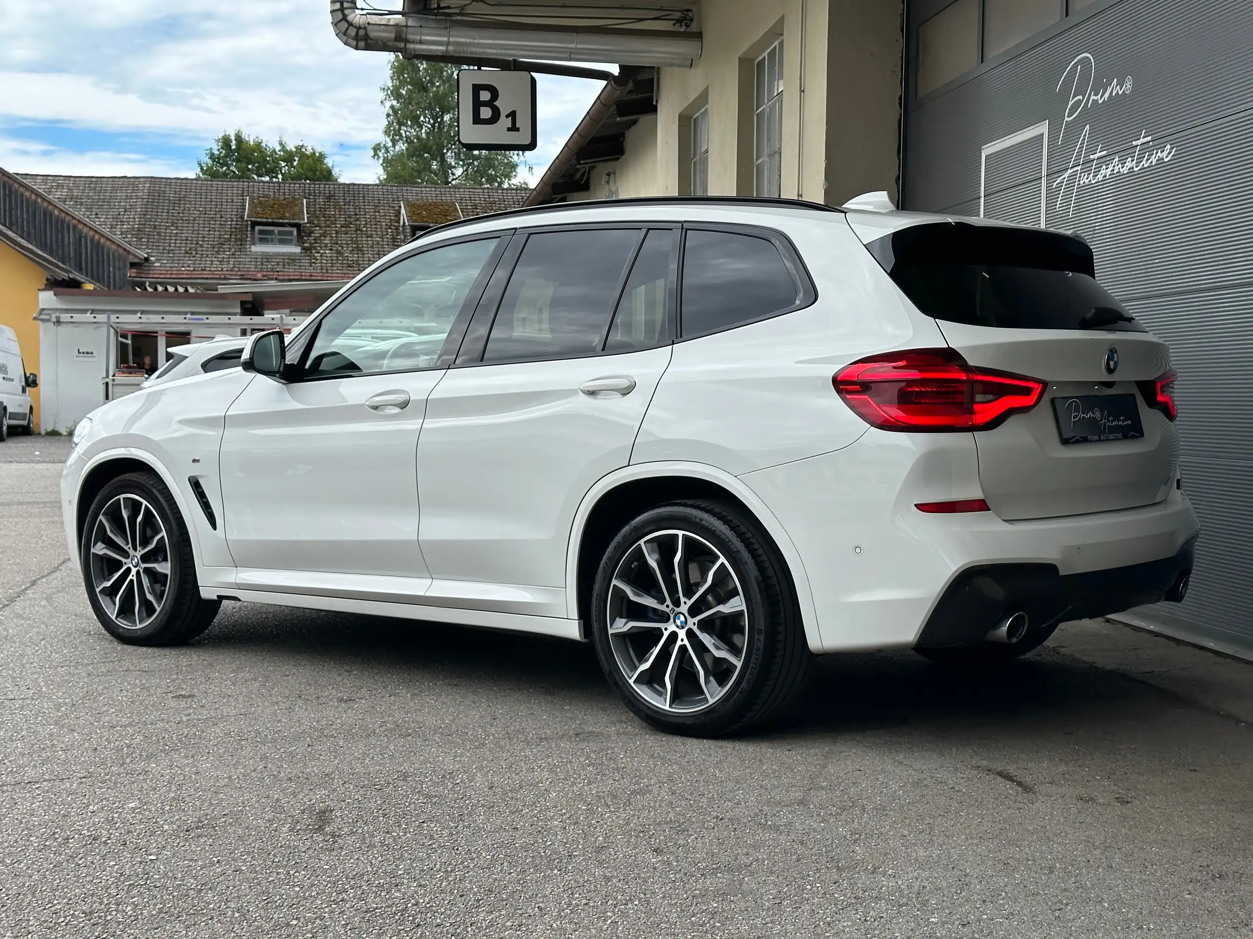 BMW - X3