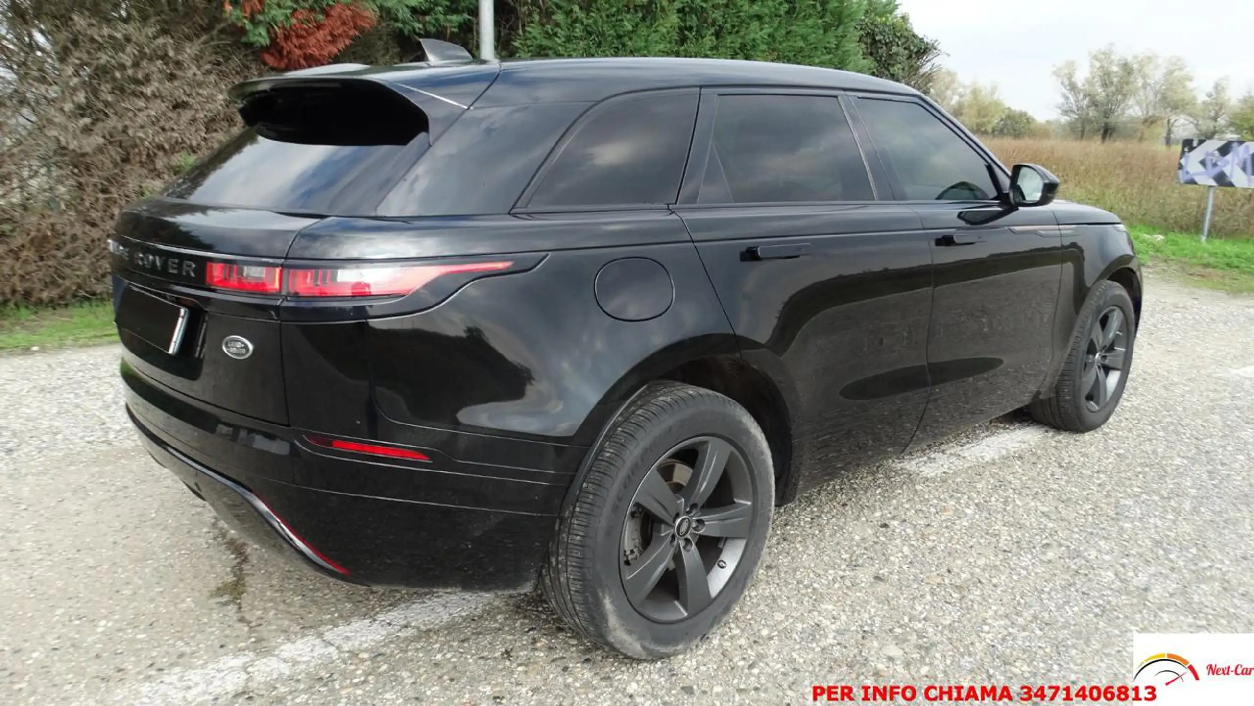 Land Rover - Range Rover Velar