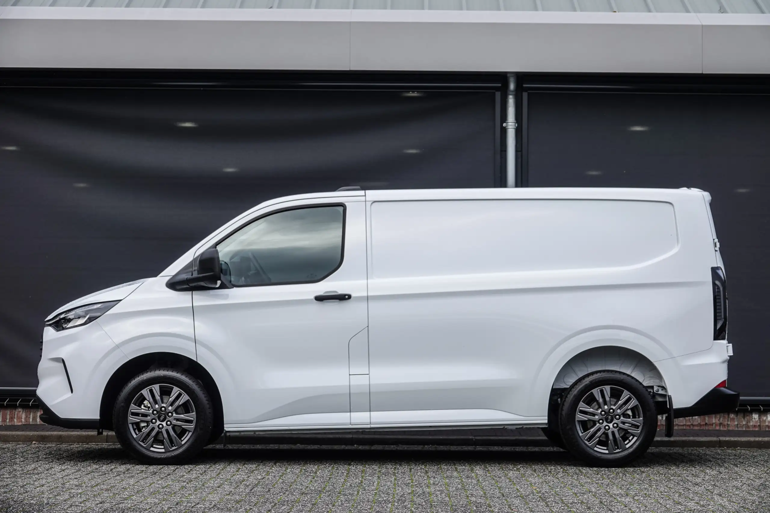 Ford - Transit Custom