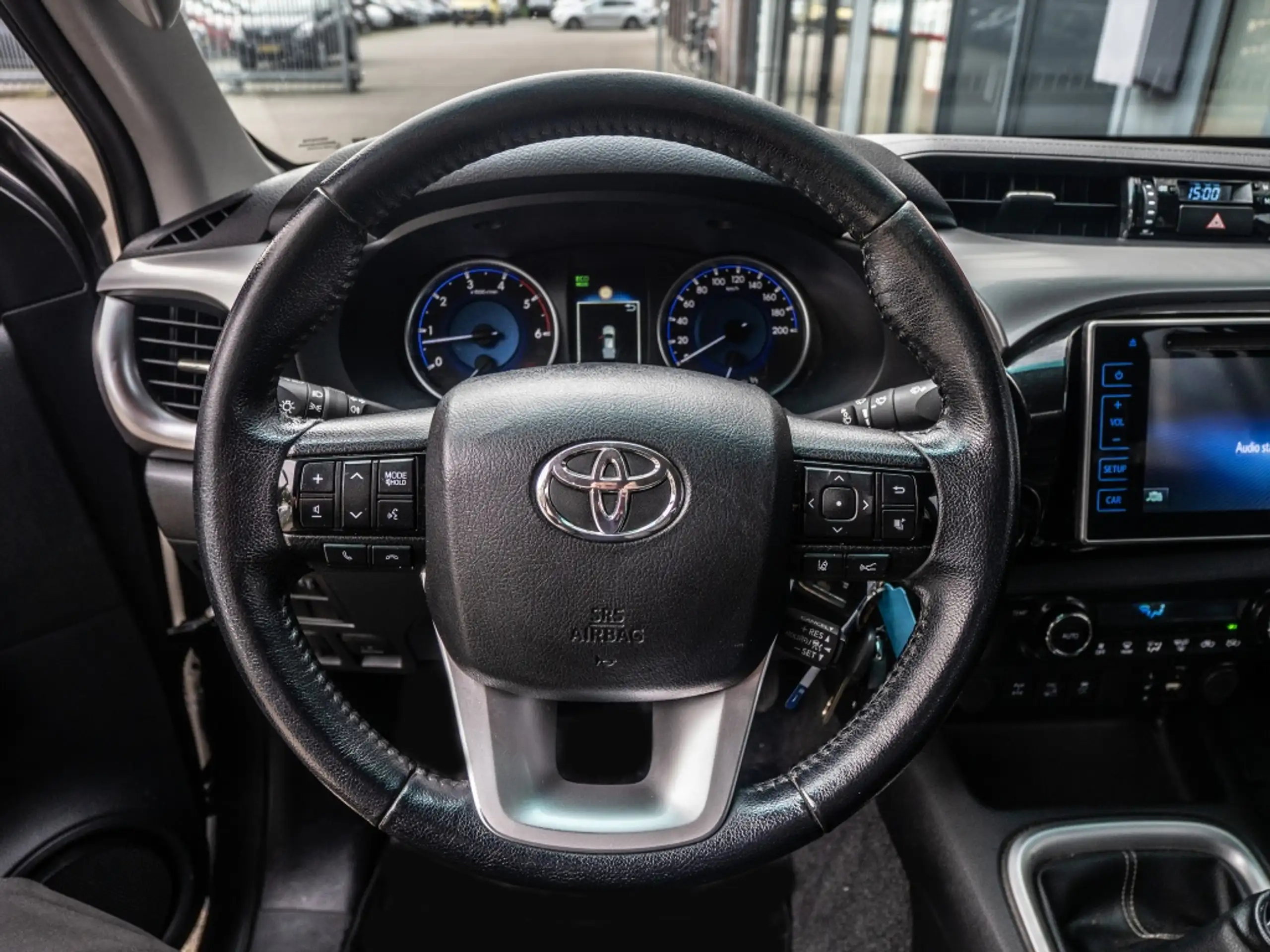 Toyota - Hilux