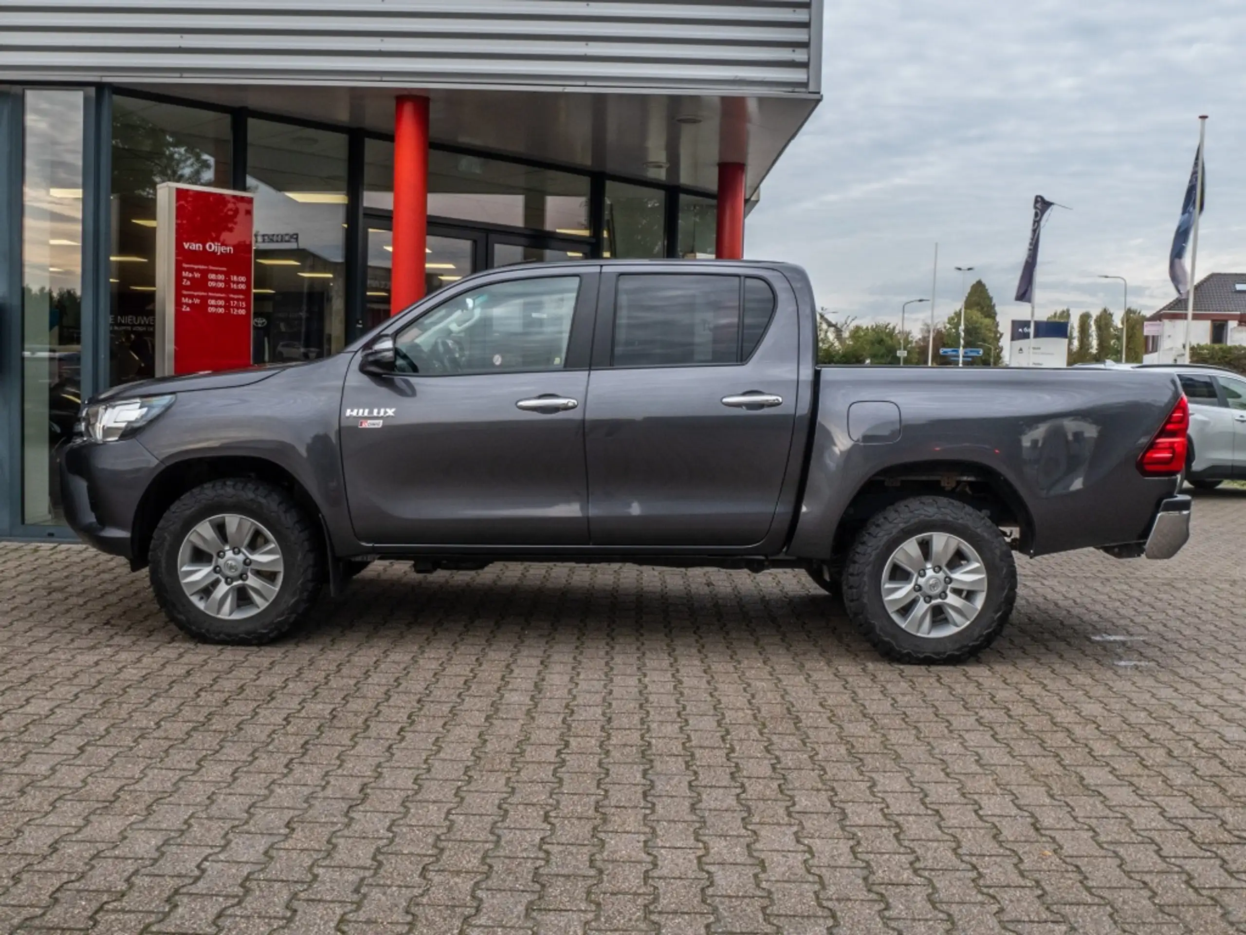 Toyota - Hilux