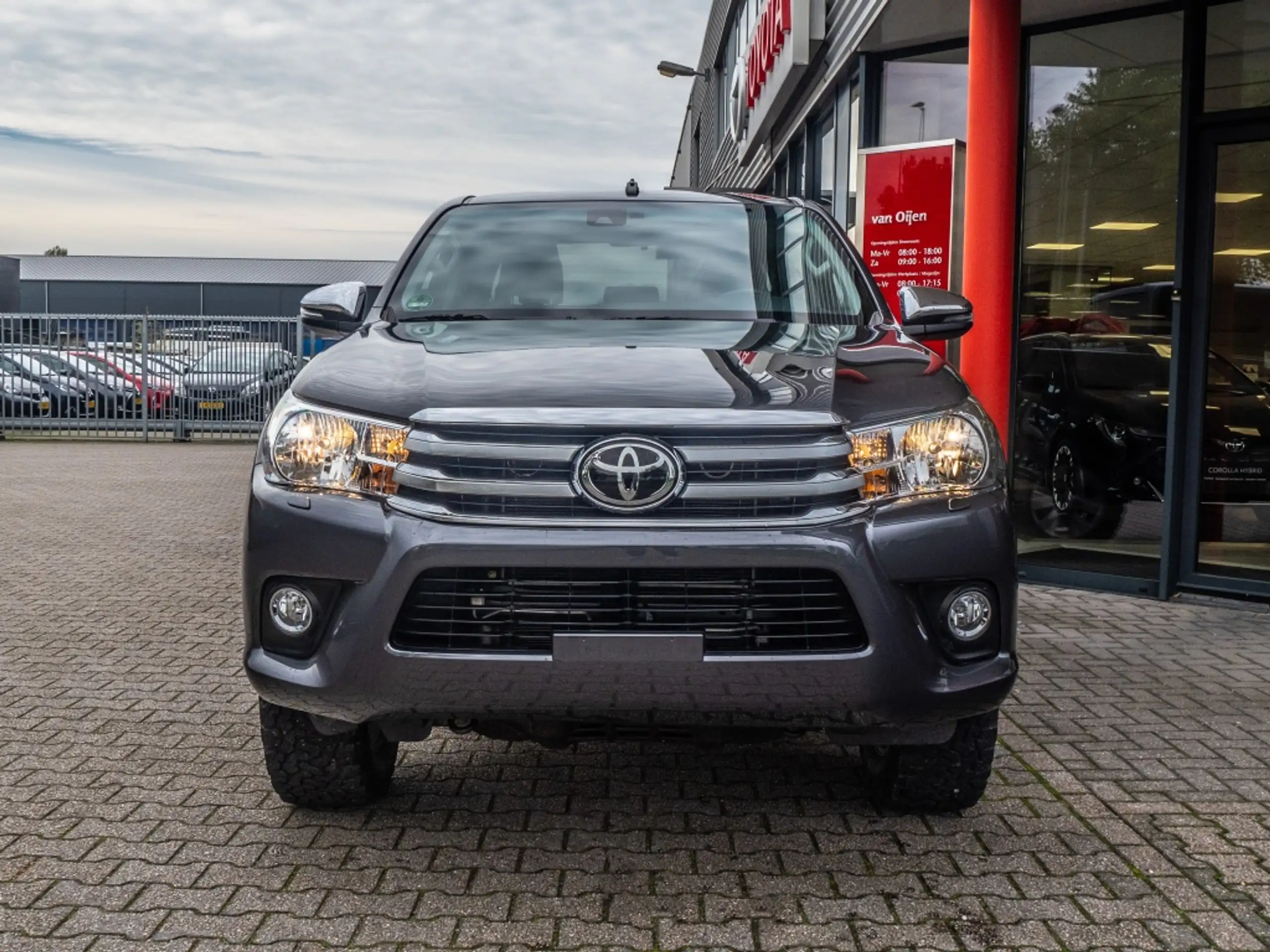 Toyota - Hilux