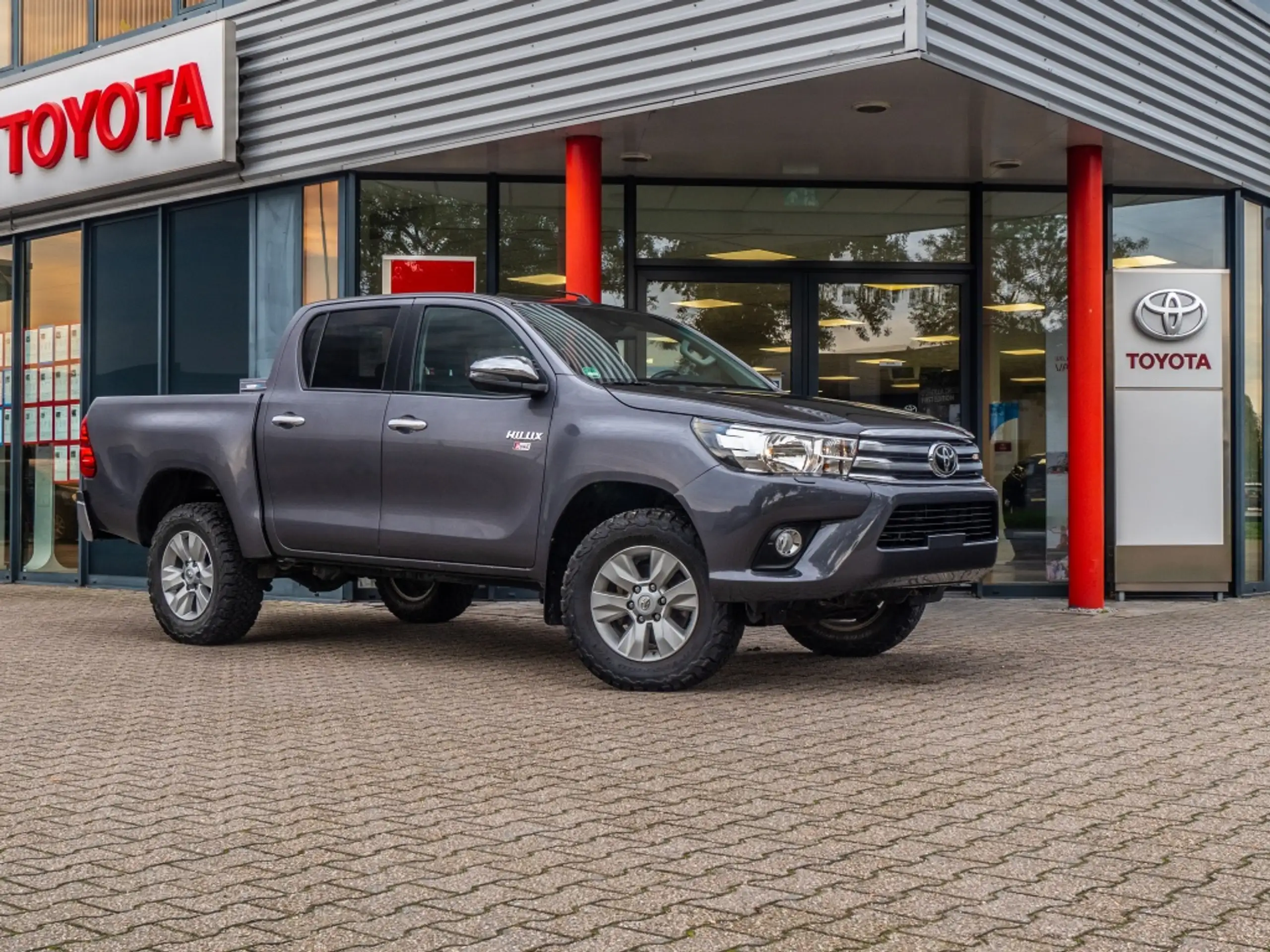 Toyota - Hilux