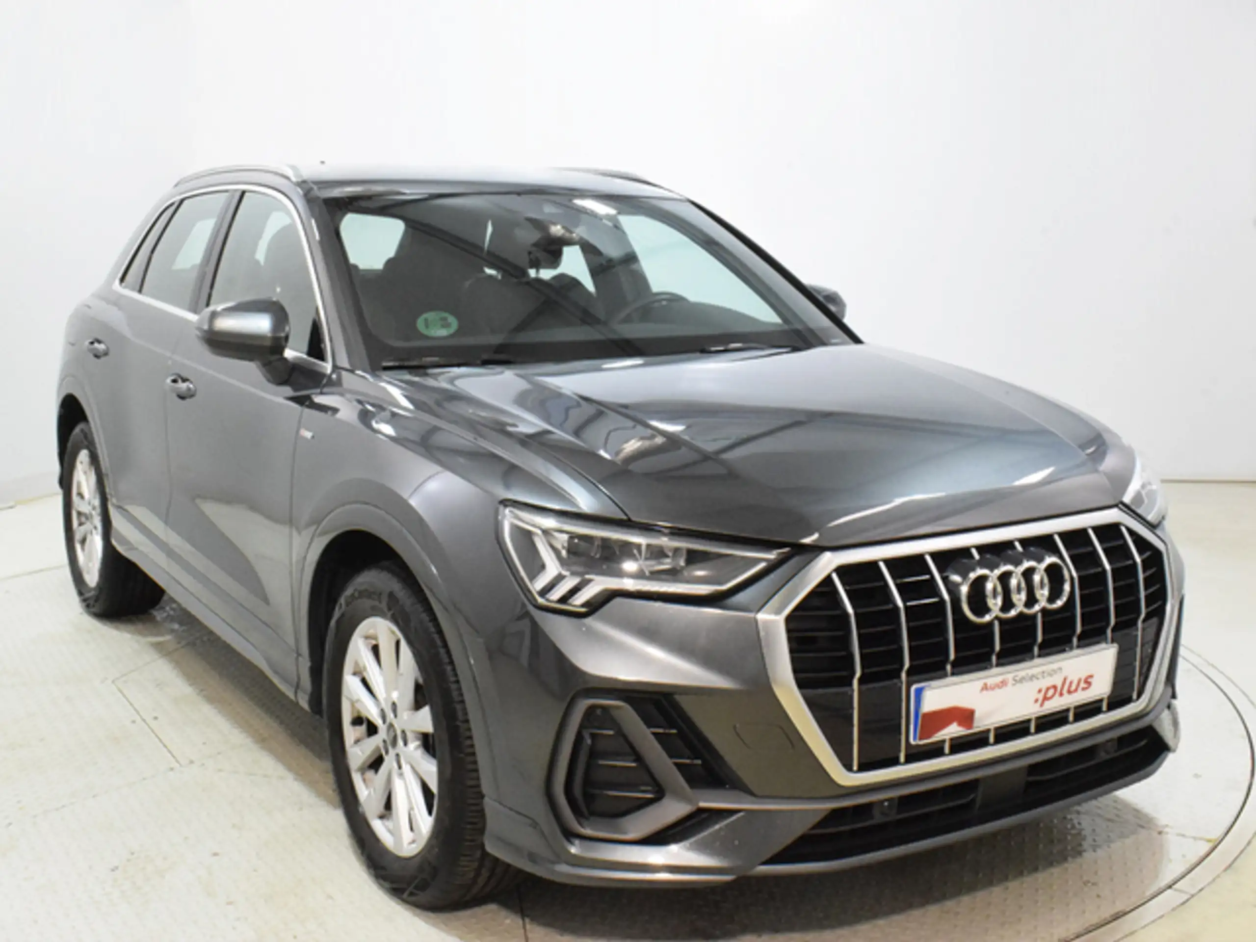 Audi - Q3