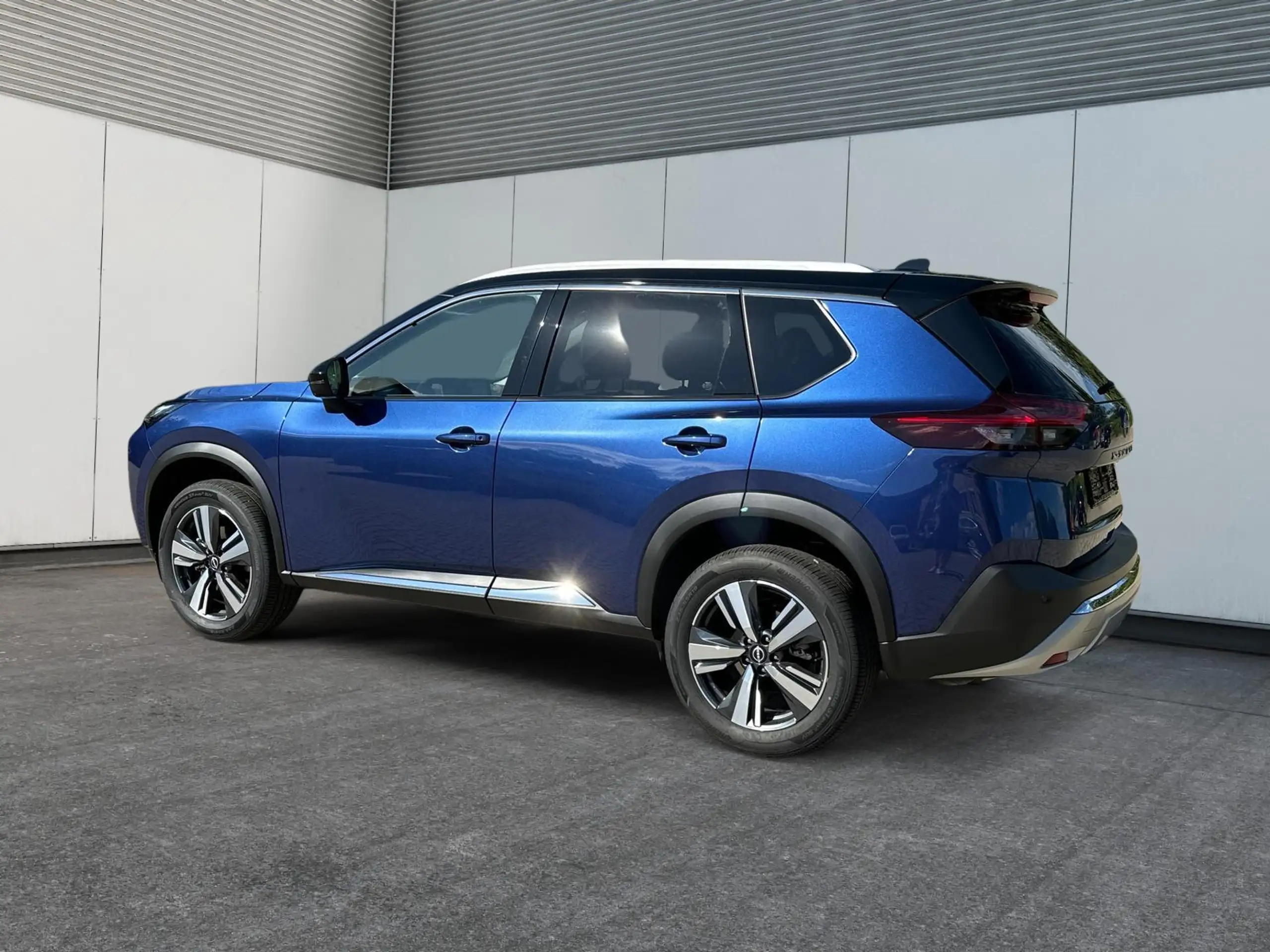 Nissan - X-Trail