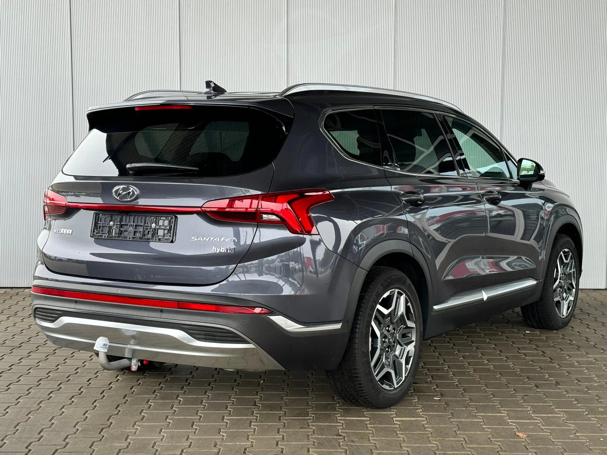 Hyundai - SANTA FE