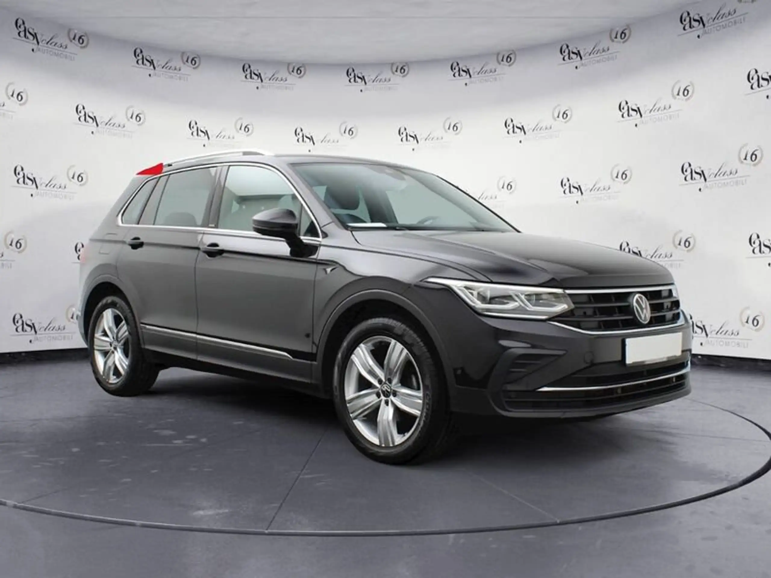 Volkswagen - Tiguan