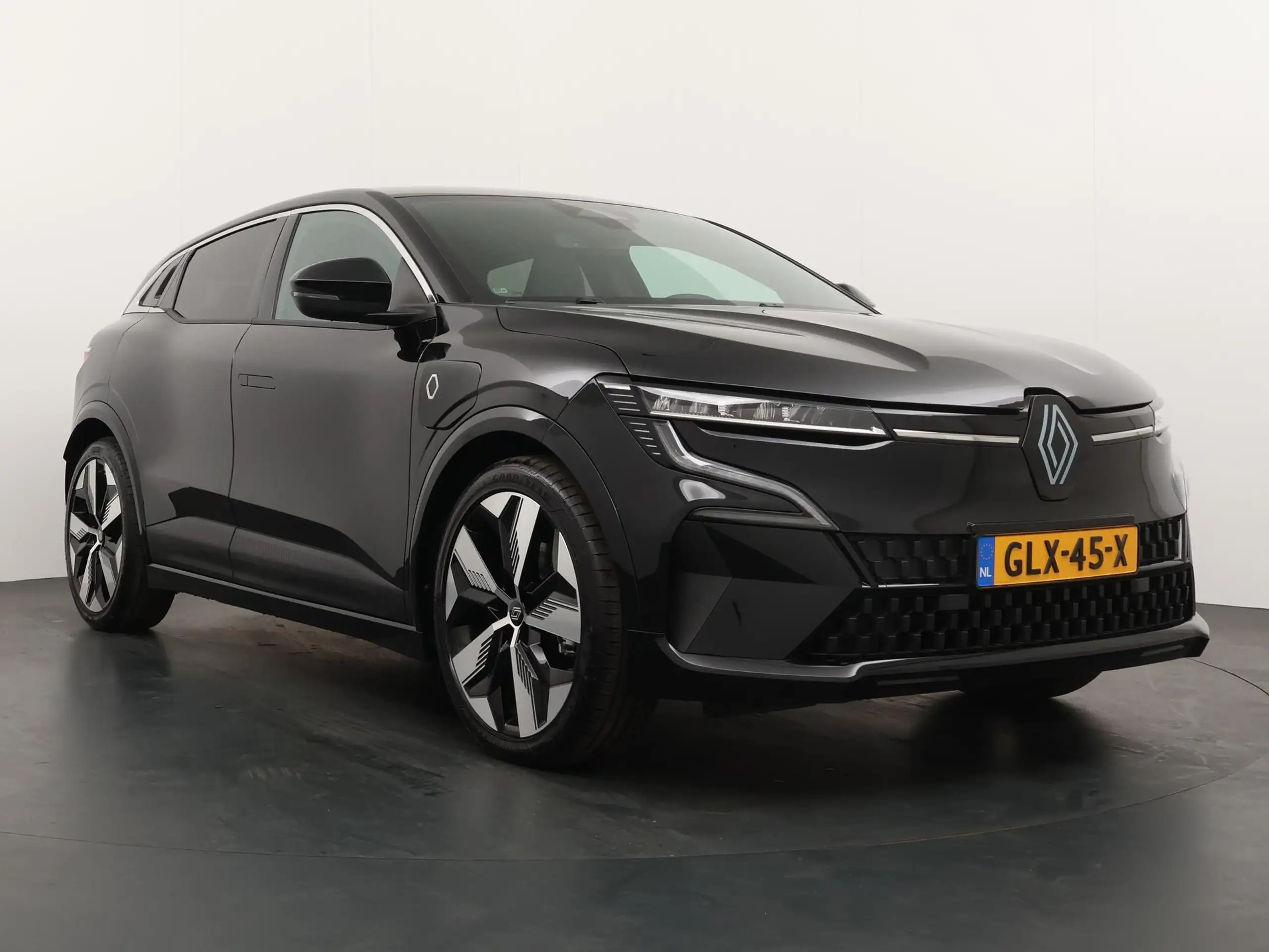 Renault - Megane E-Tech