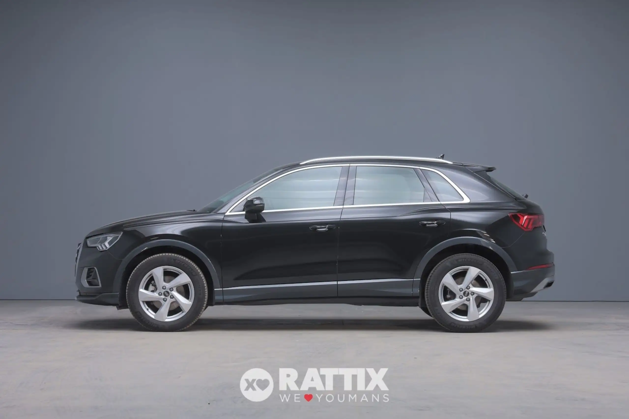 Audi - Q3