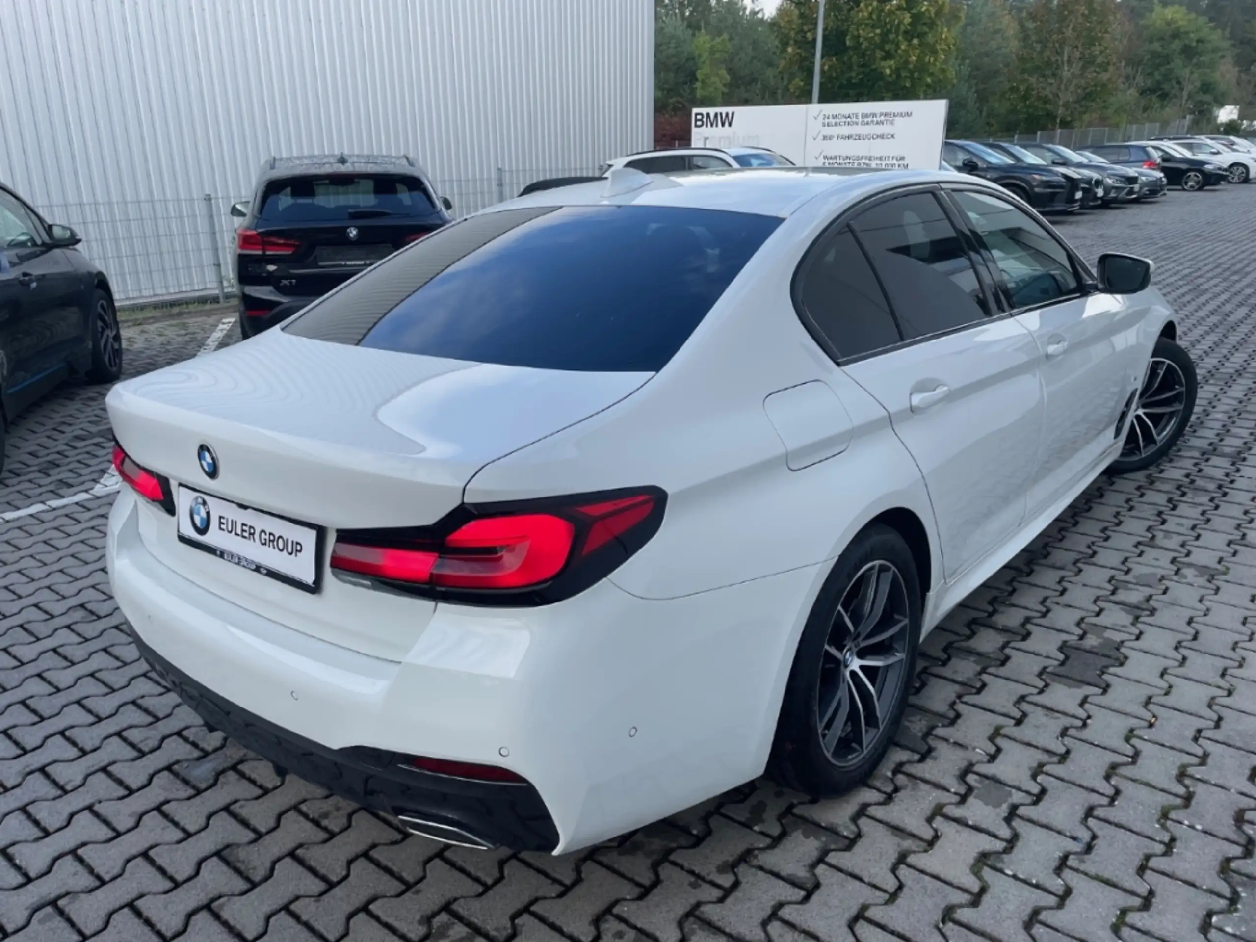 BMW - 520