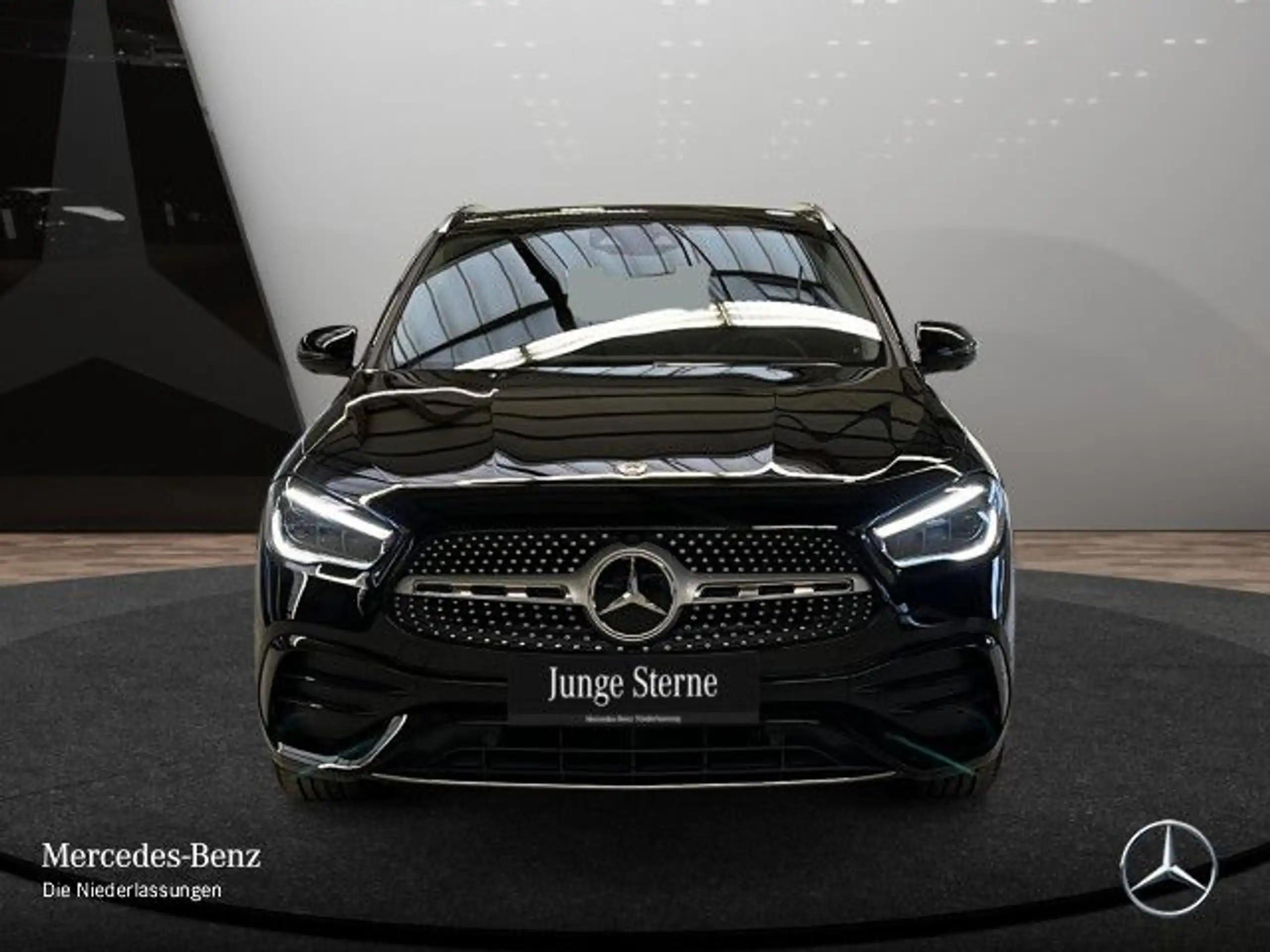 Mercedes-Benz - GLA 200