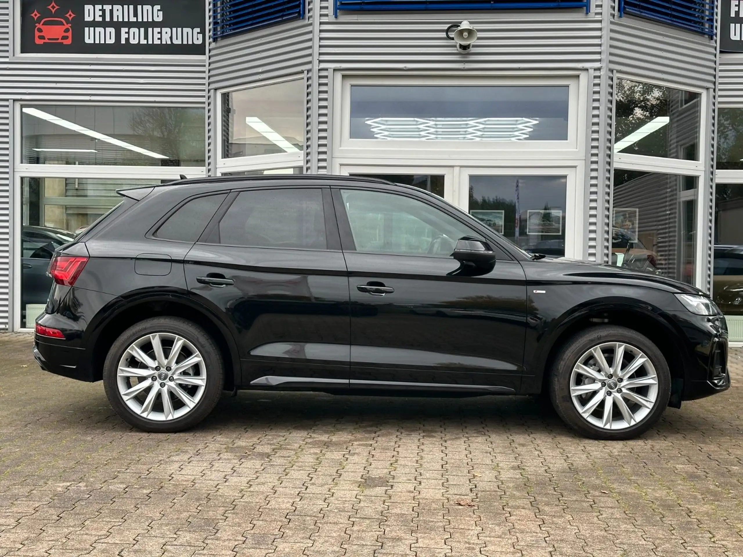 Audi - Q5