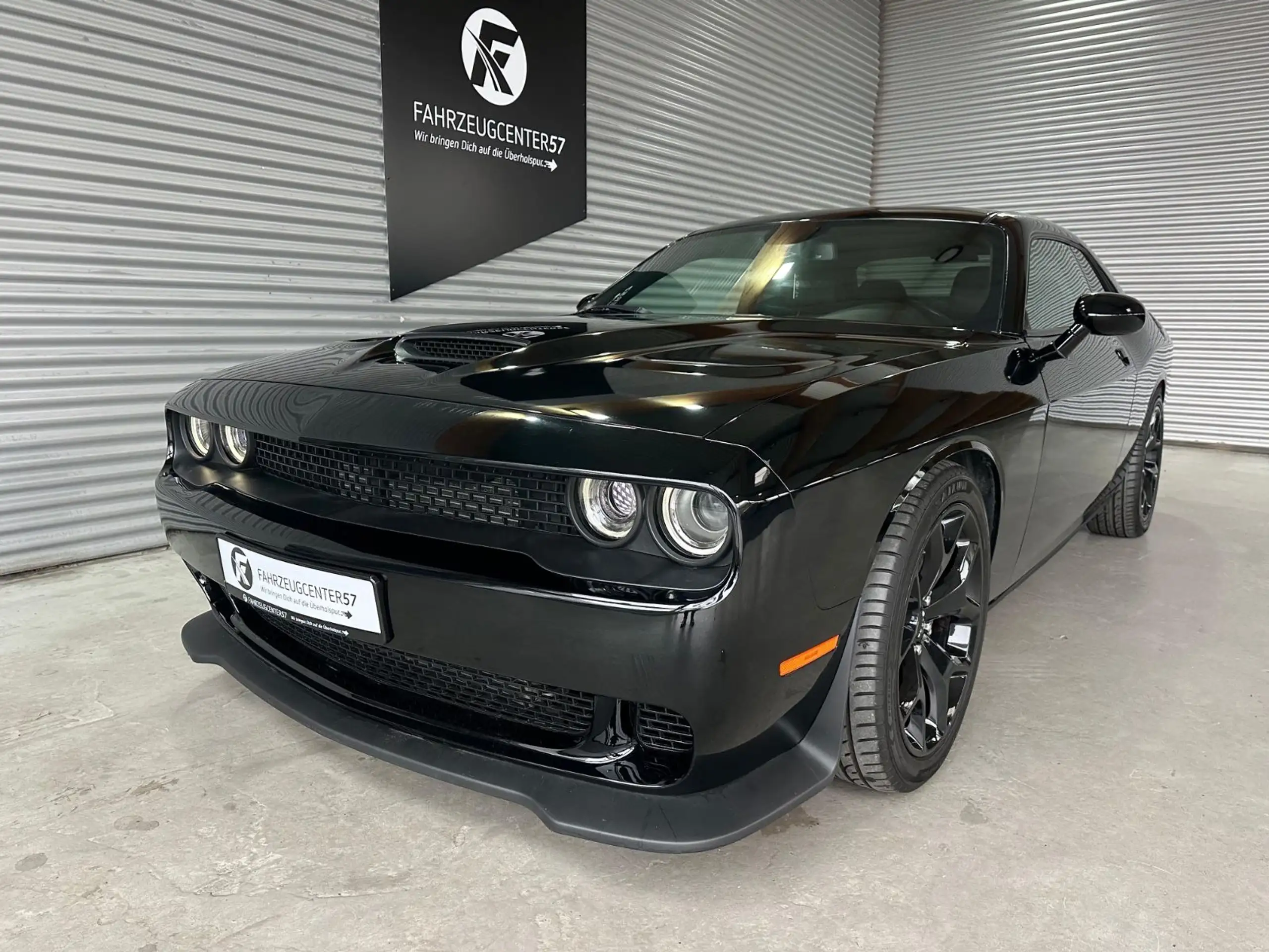 Dodge - Challenger