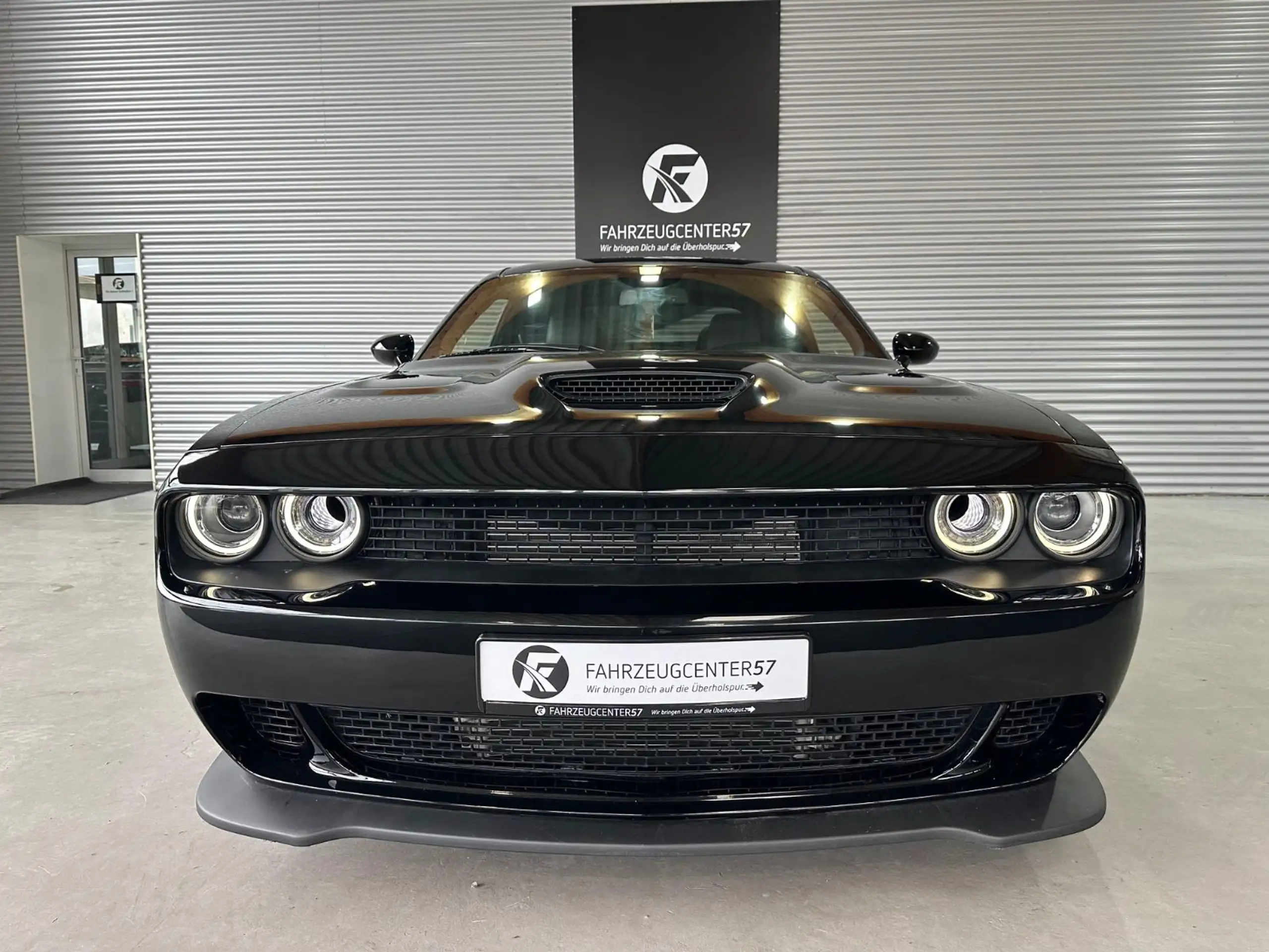 Dodge - Challenger