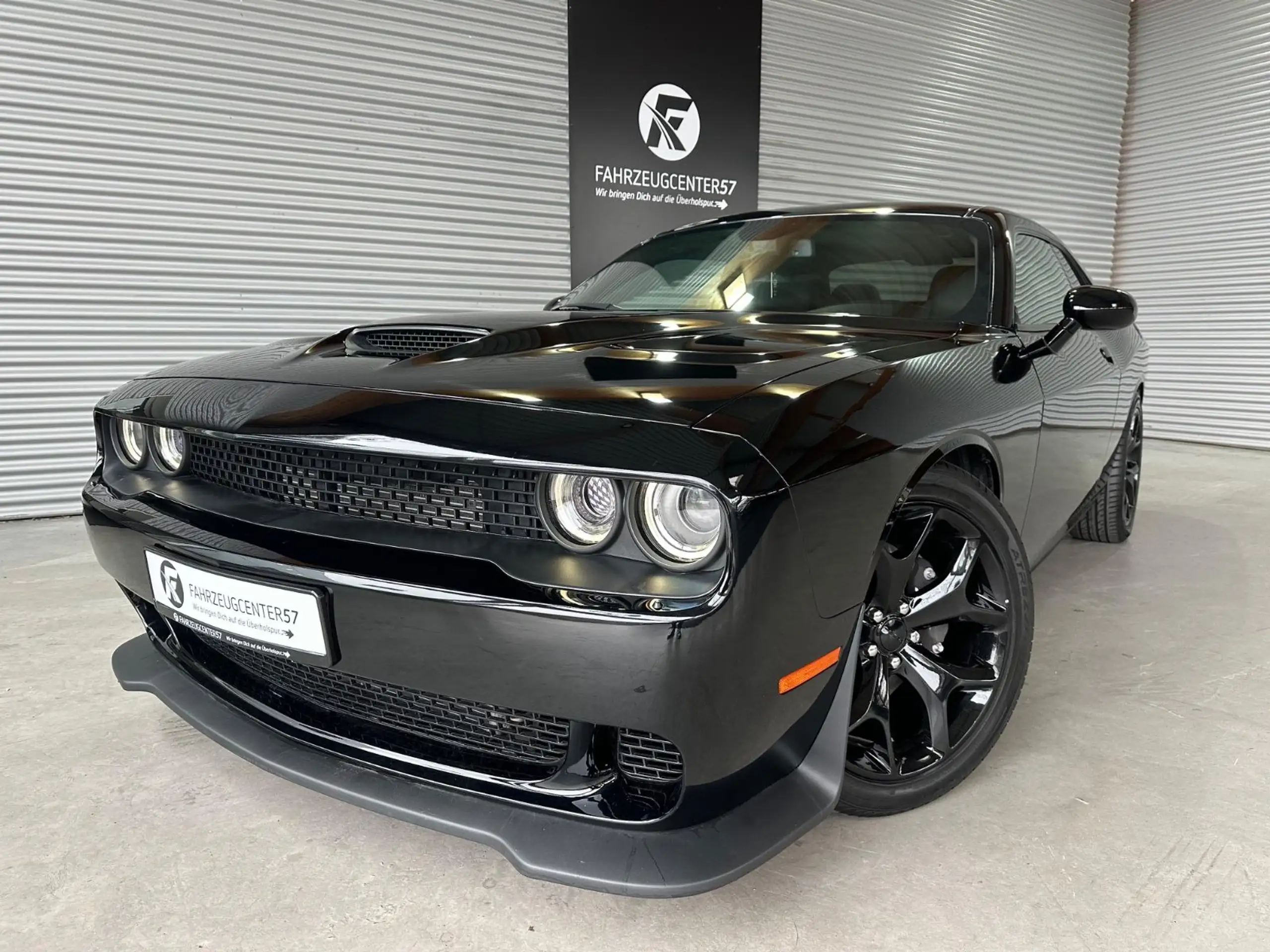 Dodge - Challenger