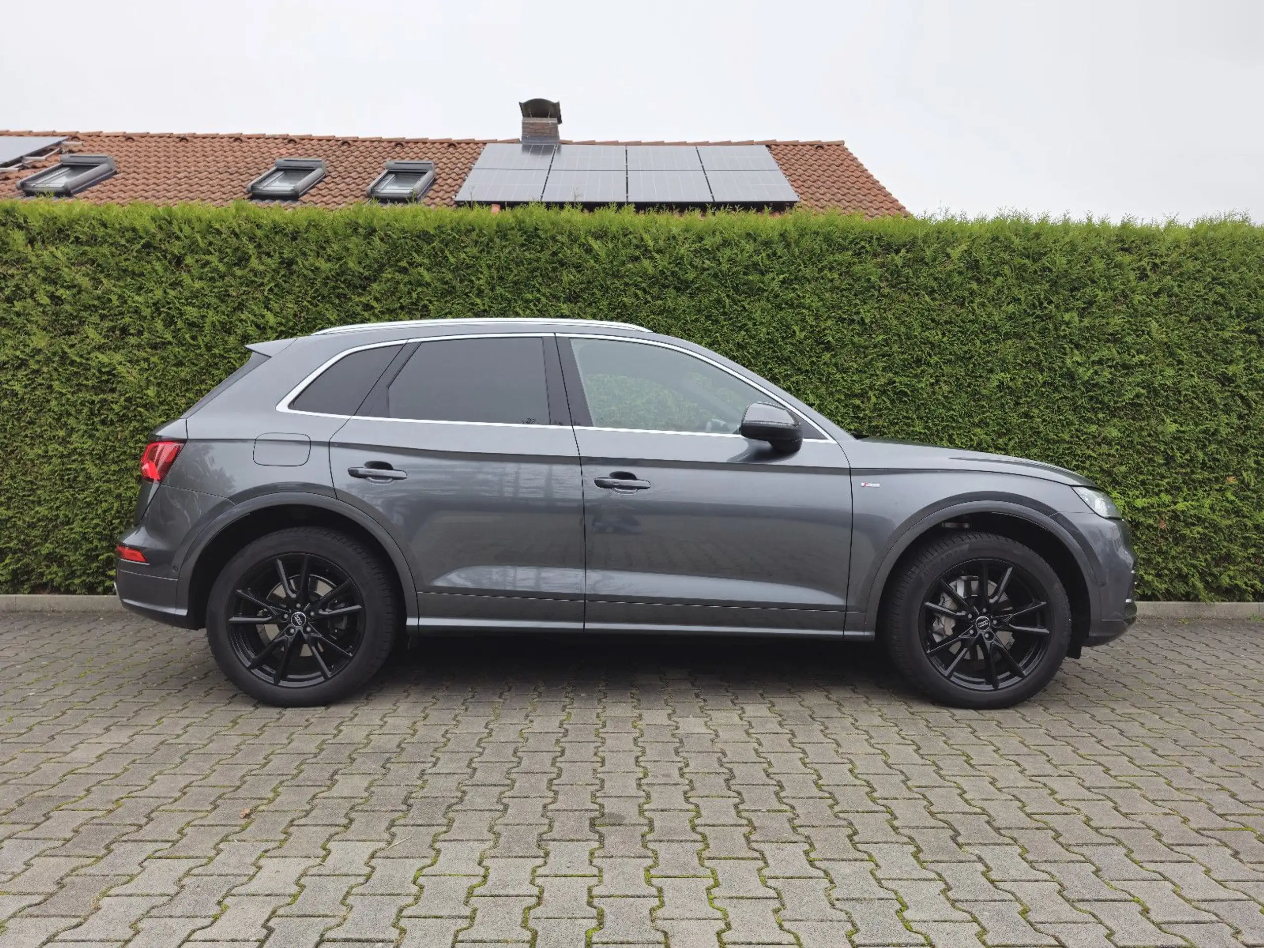 Audi - Q5