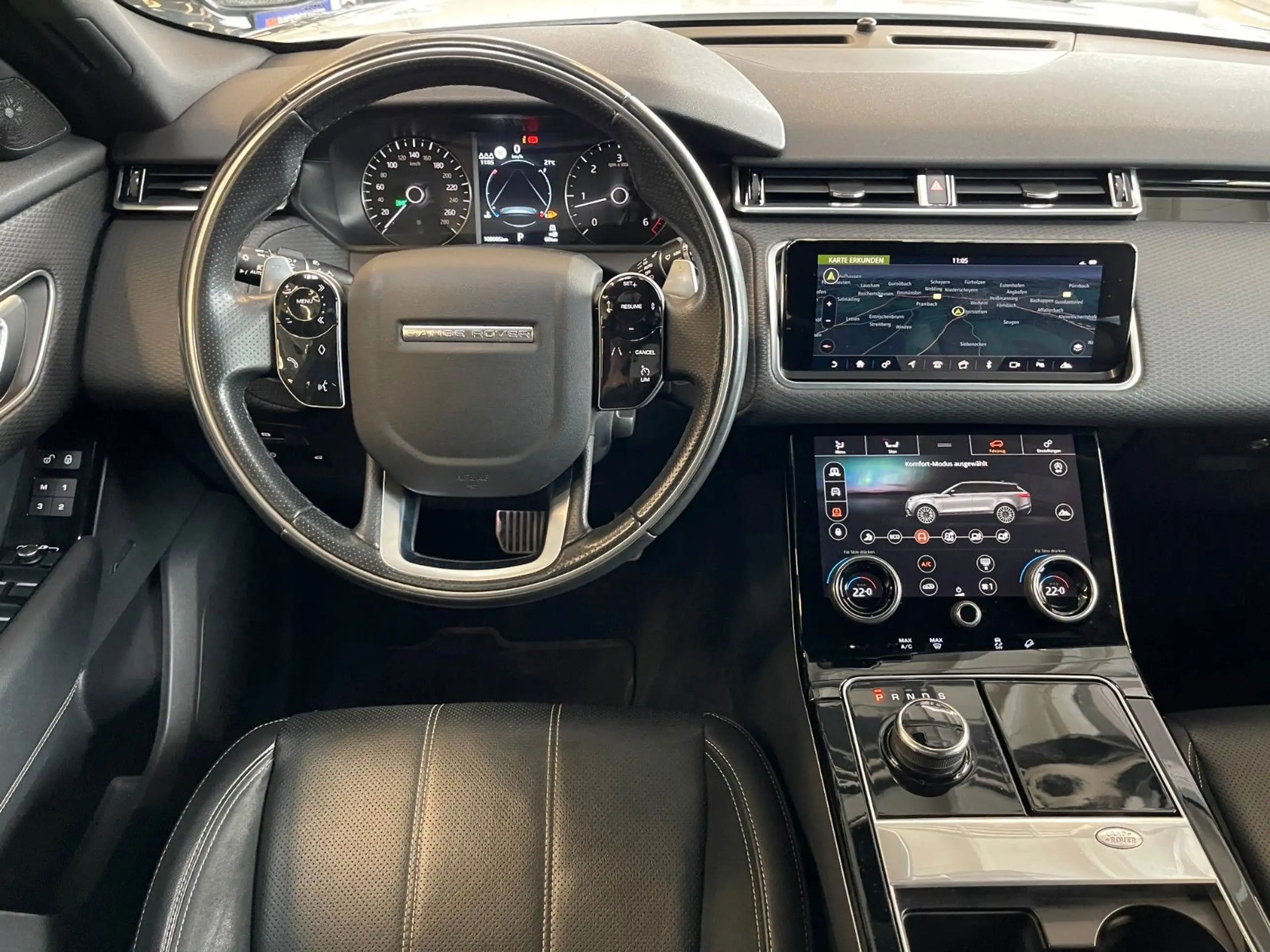 Land Rover - Range Rover Velar