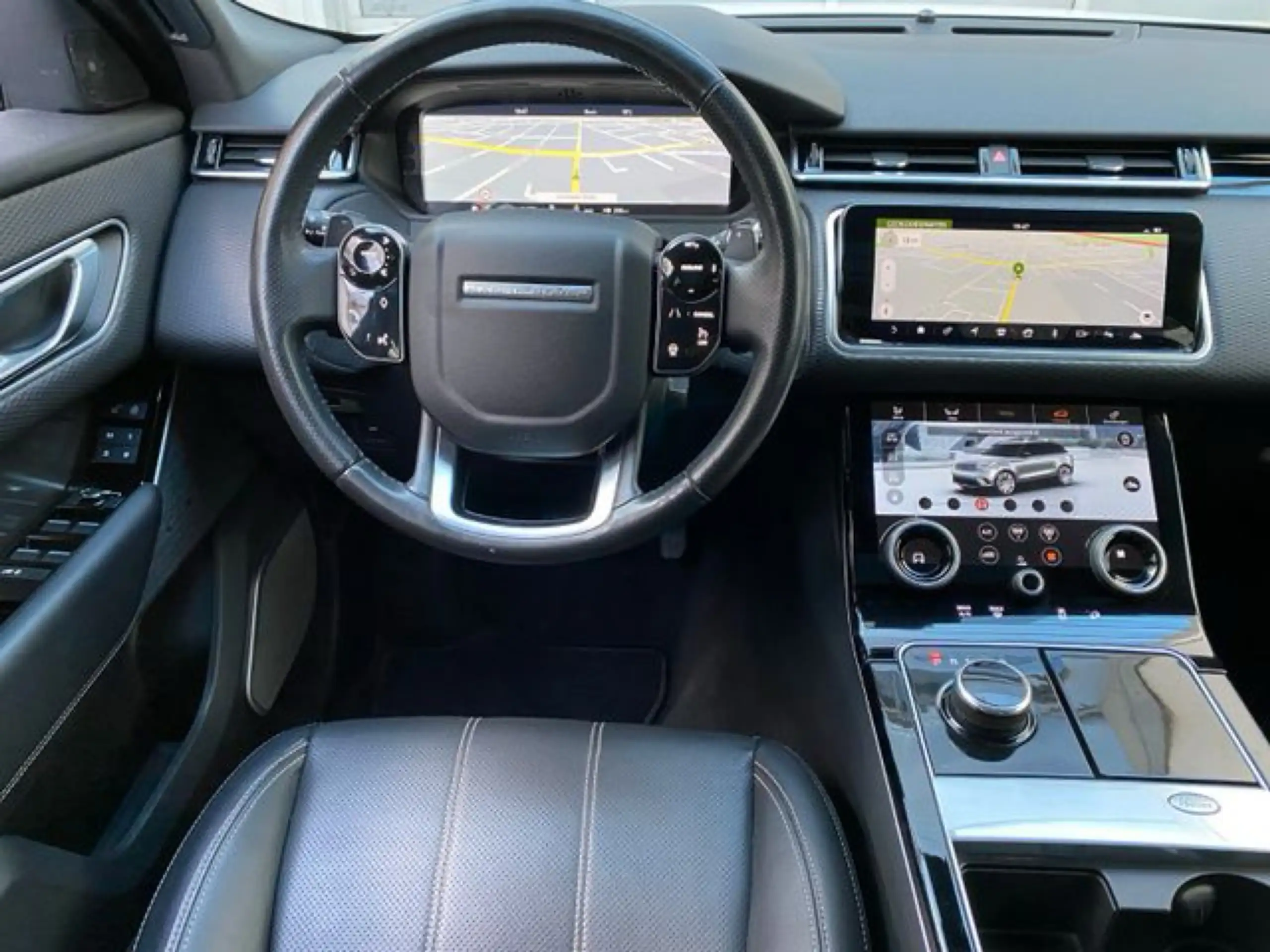 Land Rover - Range Rover Velar