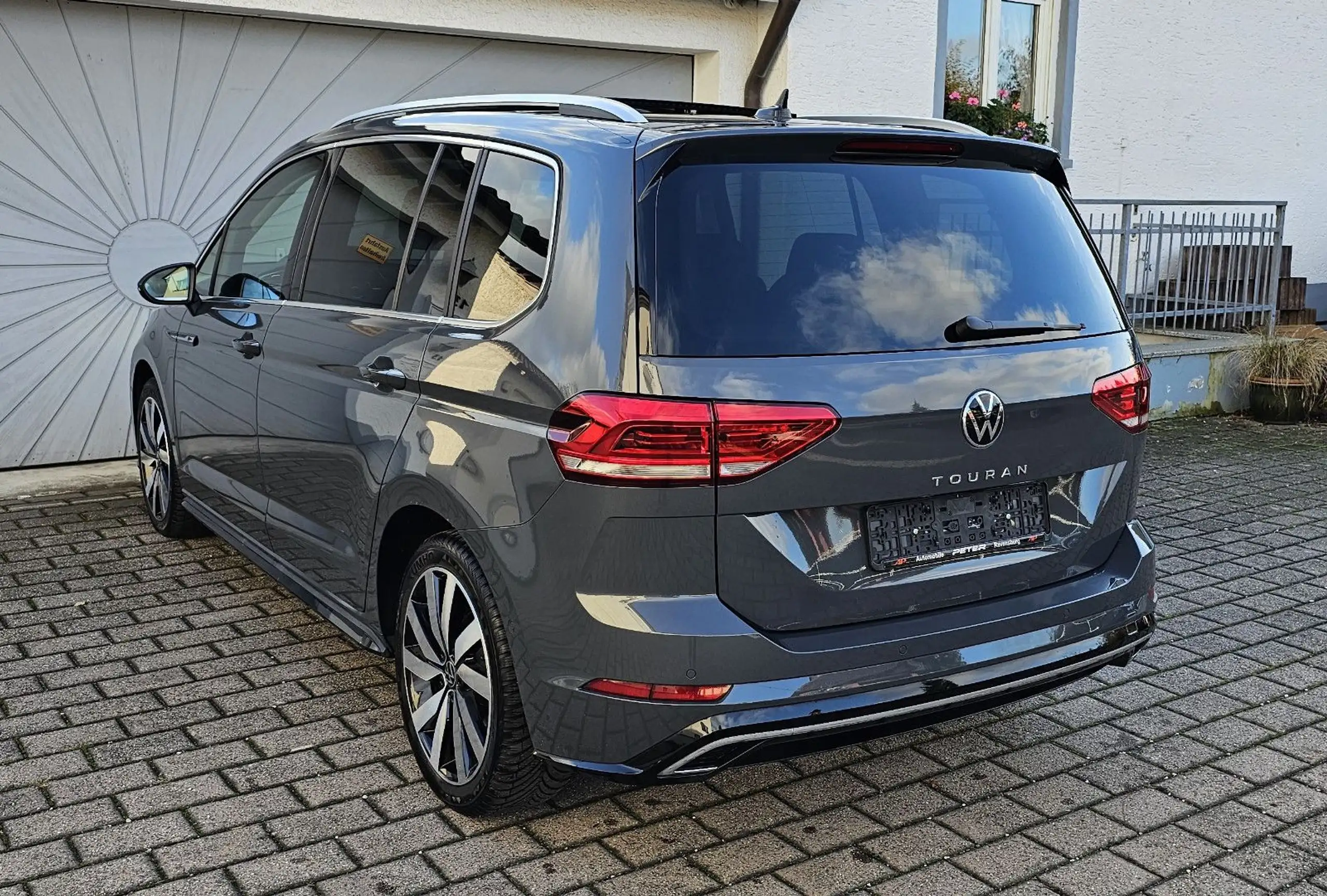 Volkswagen - Touran