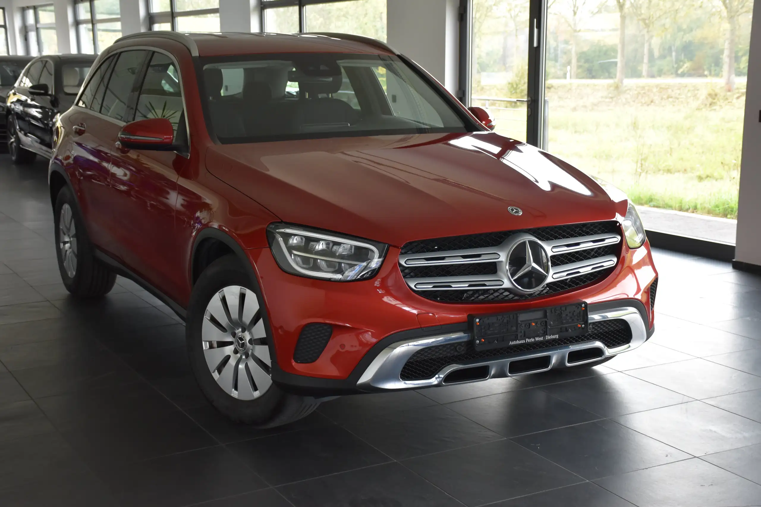 Mercedes-Benz - GLC 200