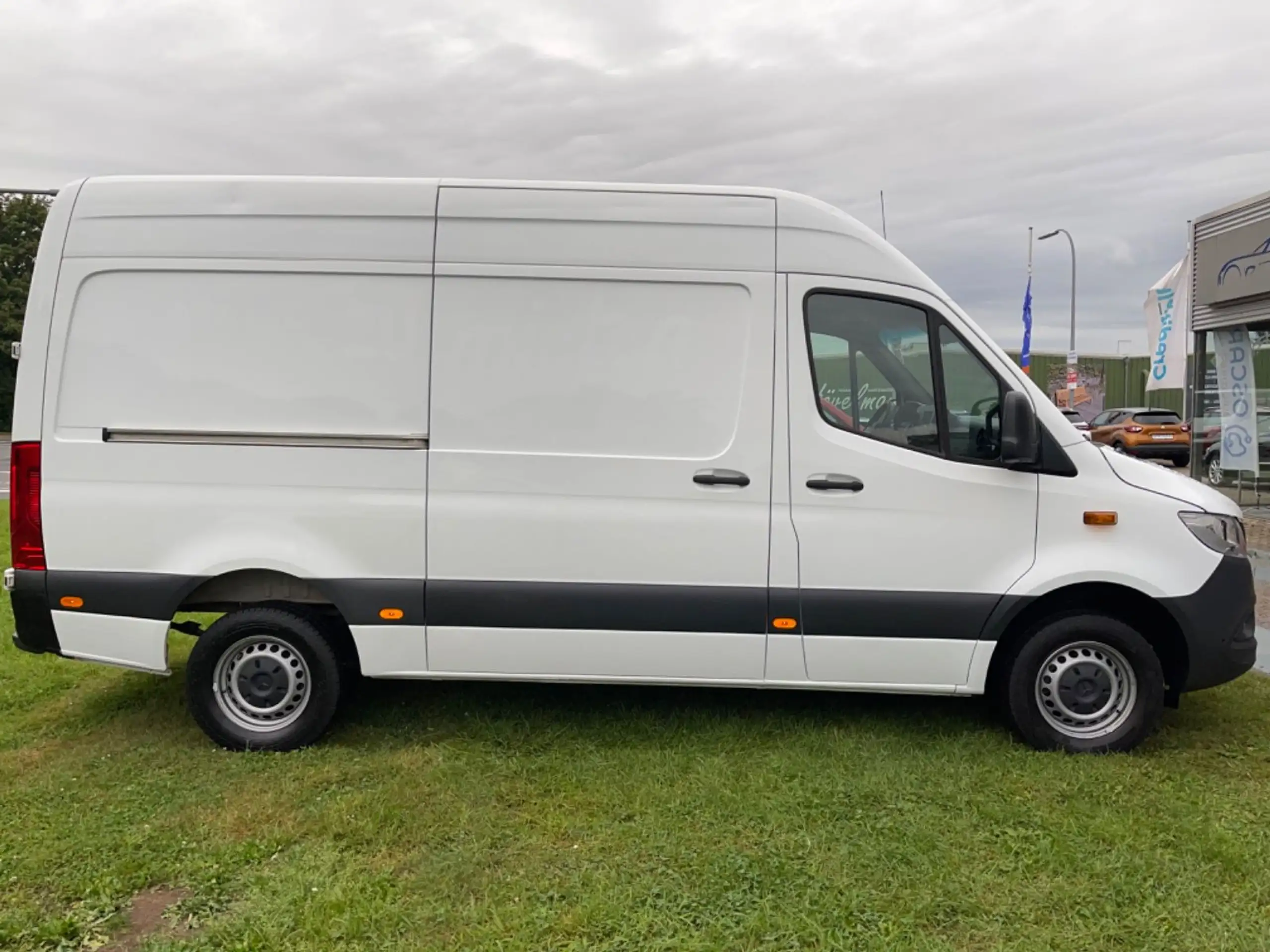 Mercedes-Benz - Sprinter