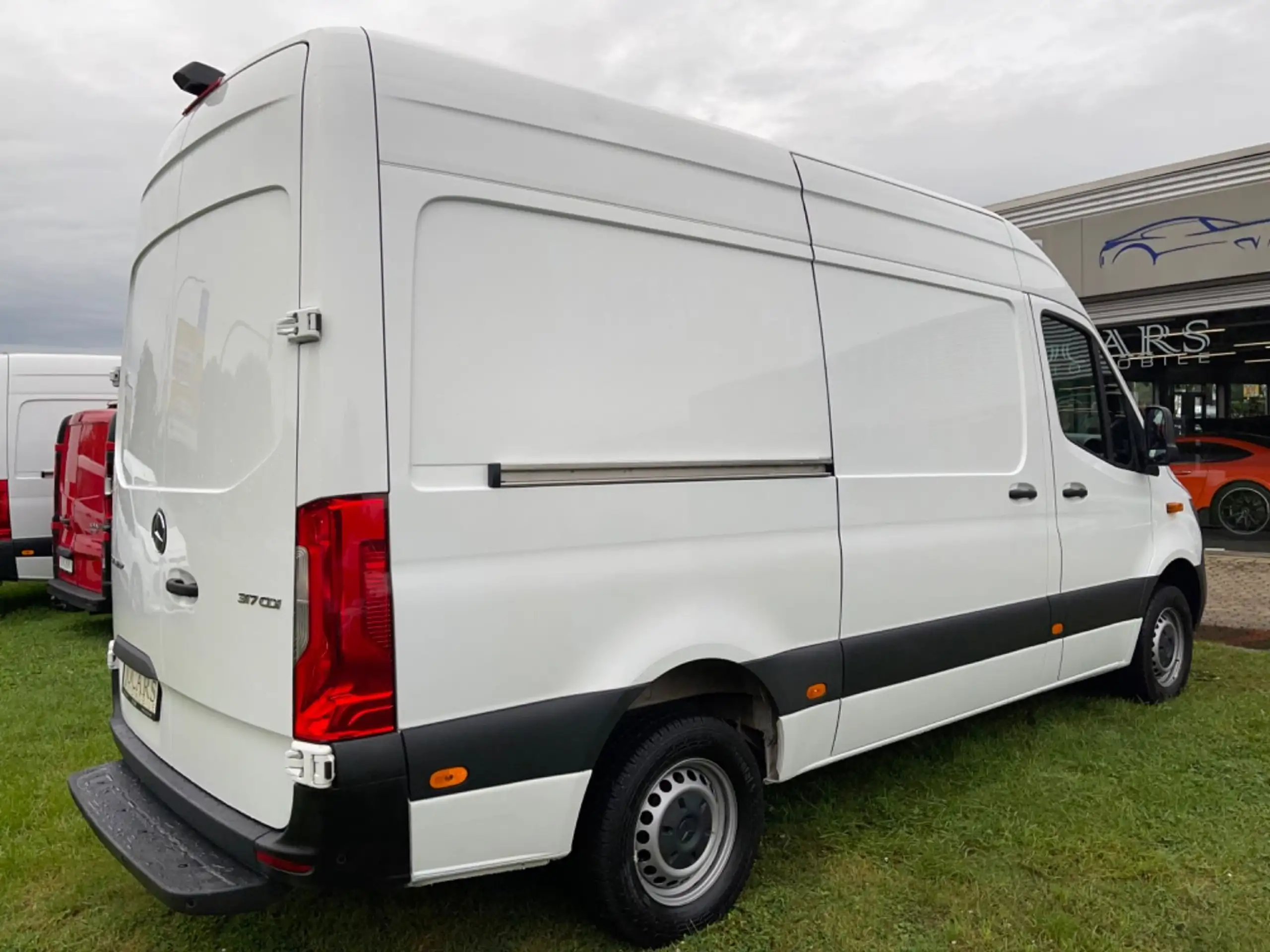 Mercedes-Benz - Sprinter