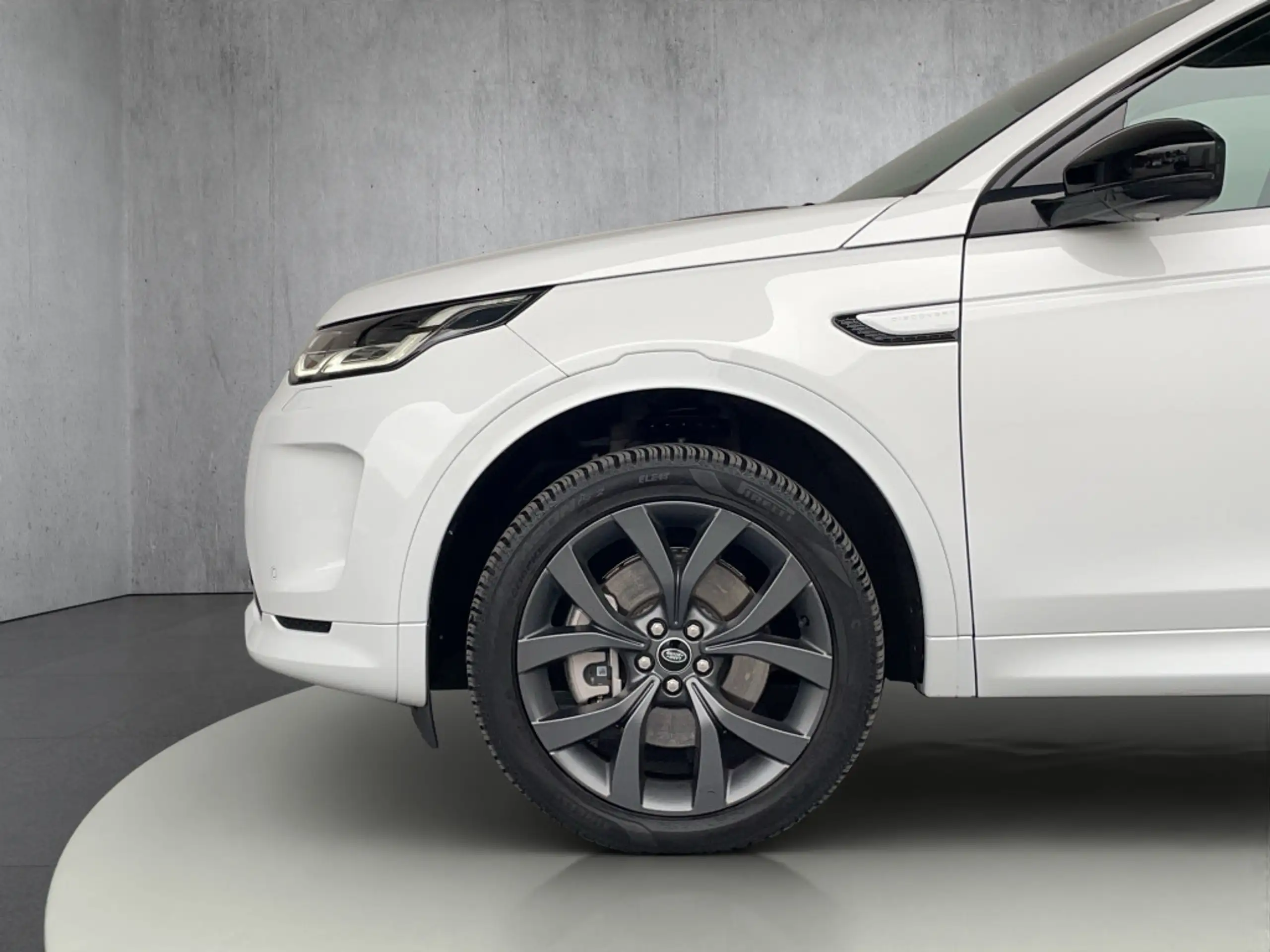 Land Rover - Discovery Sport