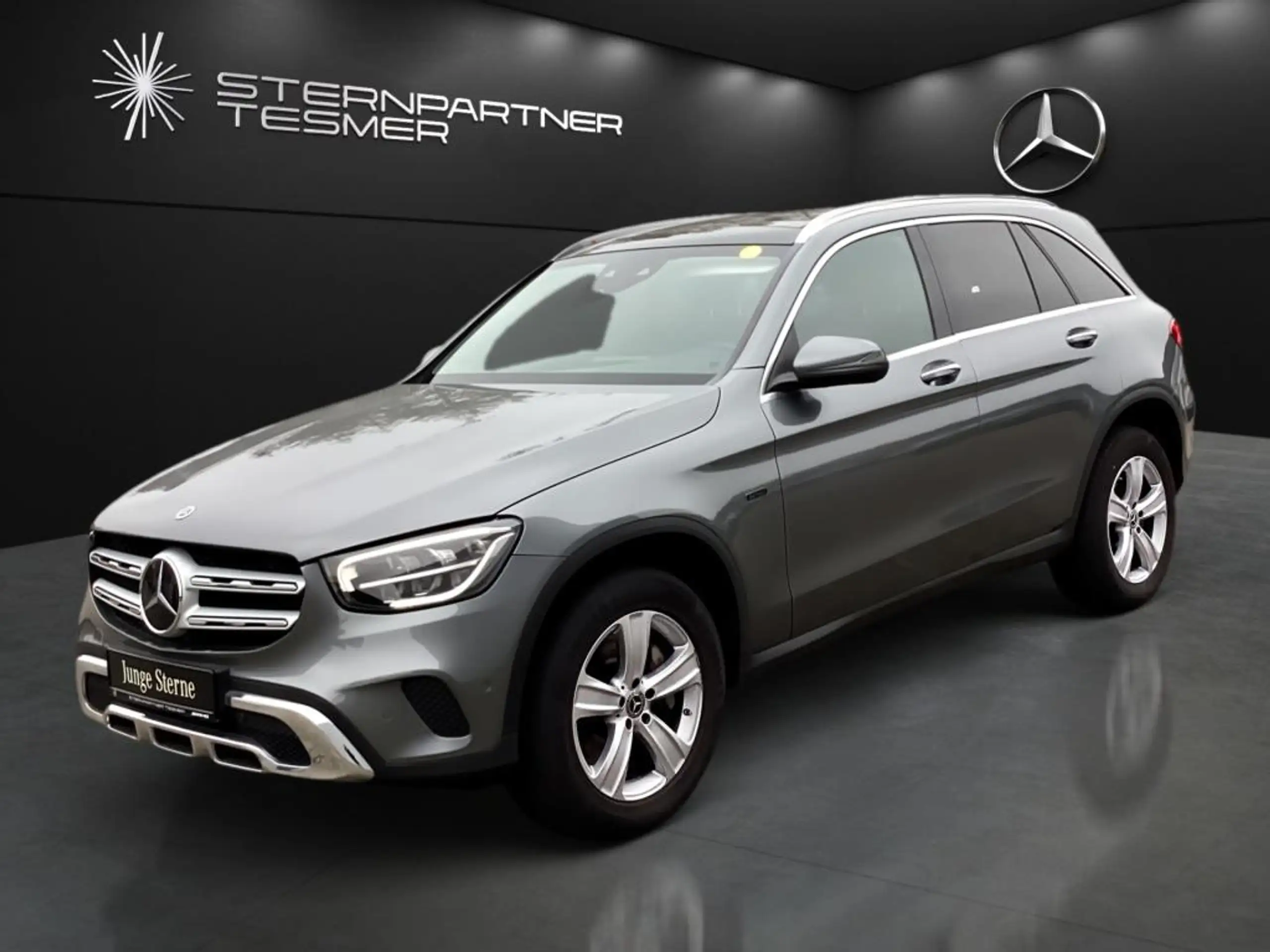 Mercedes-Benz - GLC 300