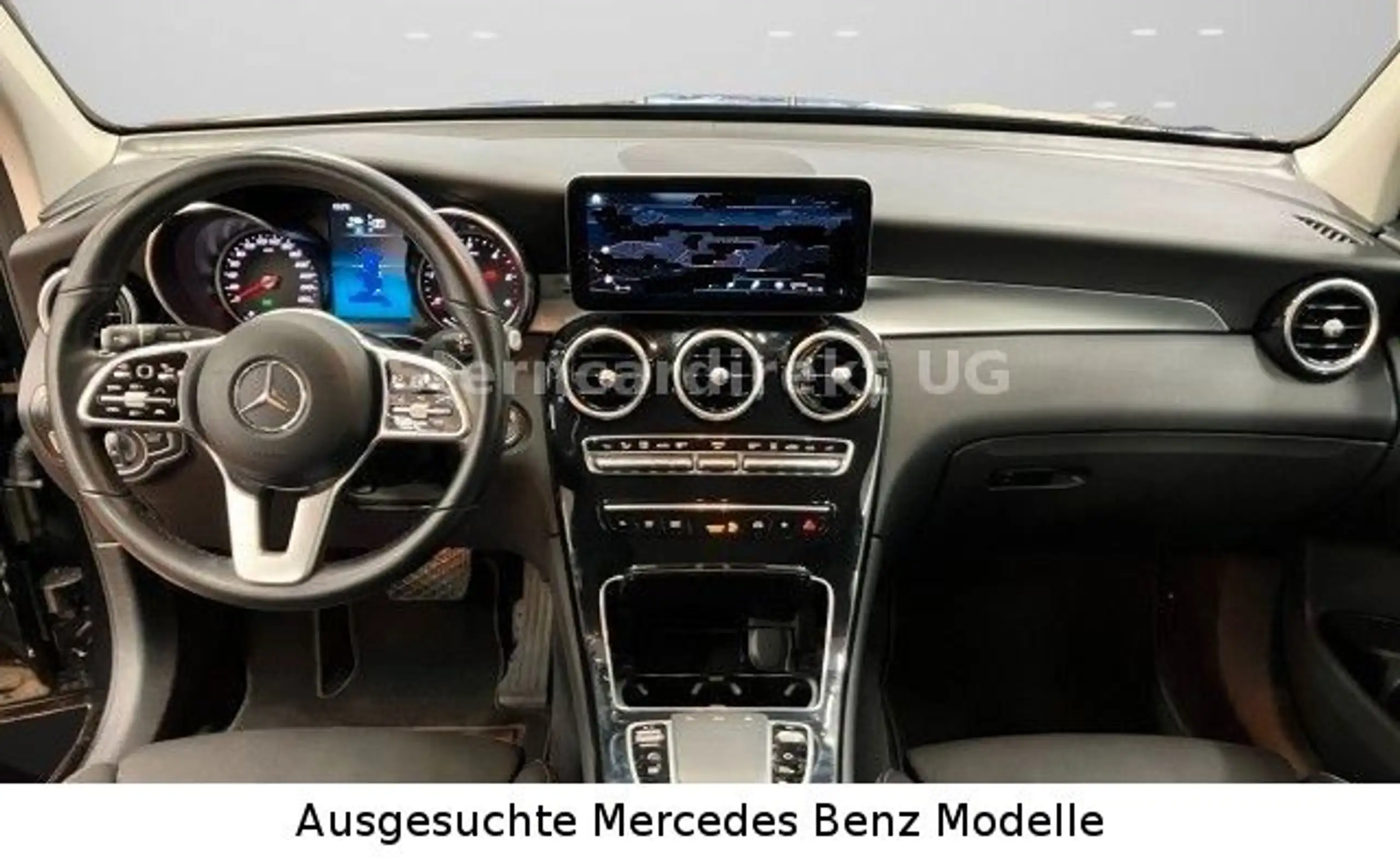 Mercedes-Benz - GLC 300